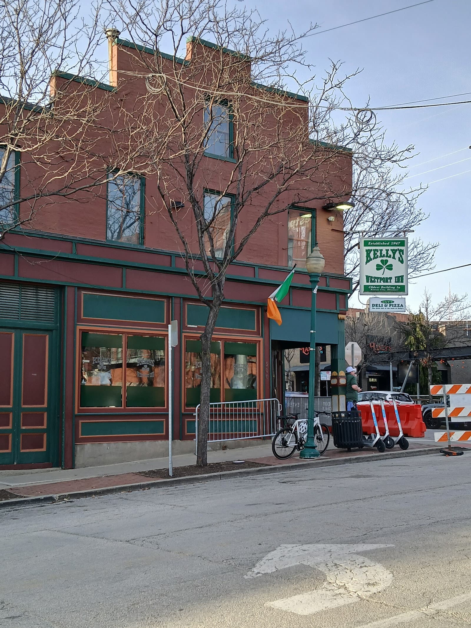 Kelly's Westport Inn — Irish pub in Kansas City