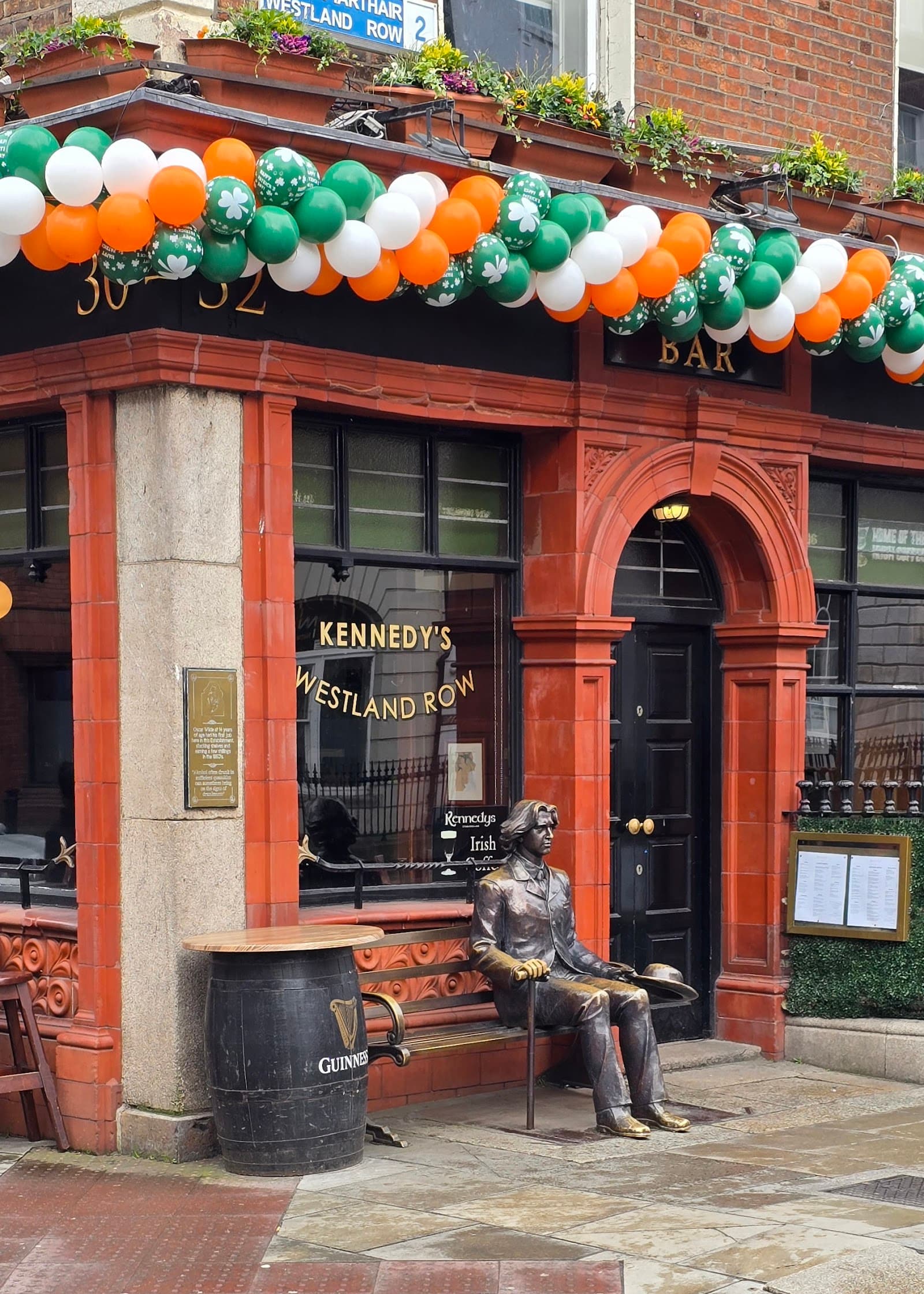 Kennedy's Pub & Restaurant — Irish pub in Dublin
