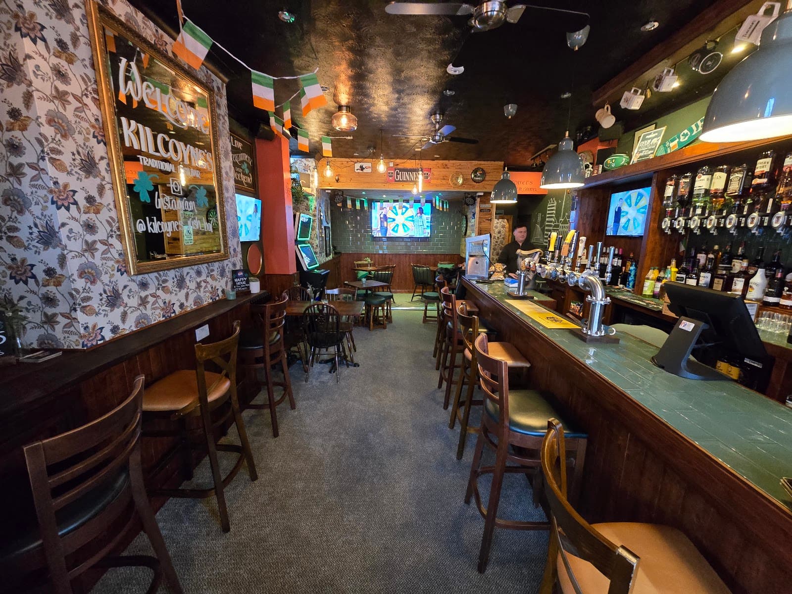 Kilcoyne's Irish Bar — Irish pub in Manchester