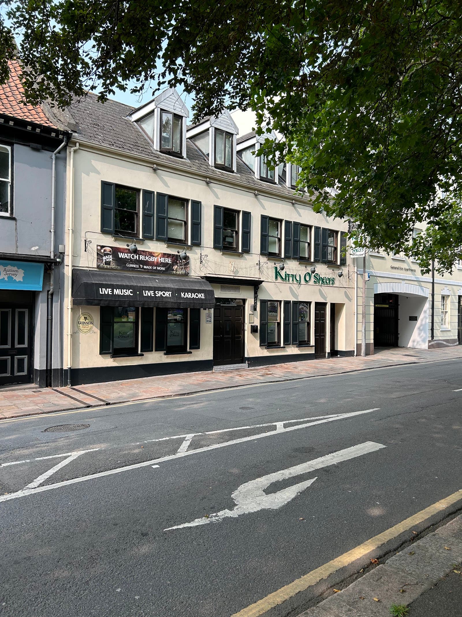 Kitty O'Shea's — Irish pub in St Helier