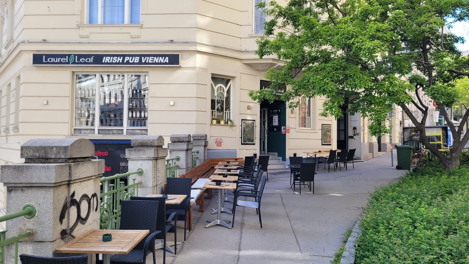 Laurel Leaf Irish Pub Vienna — Irish pub in Vienna