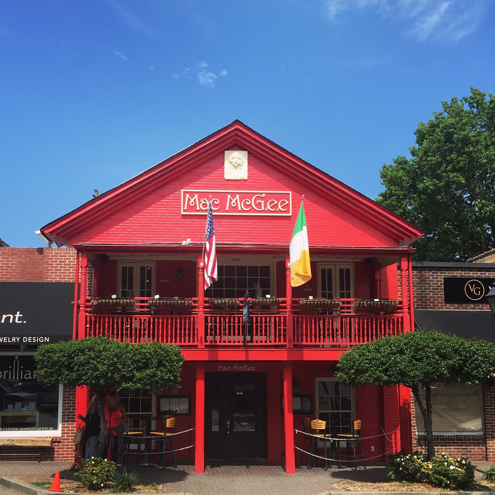 Mac McGee — Irish pub in Atlanta