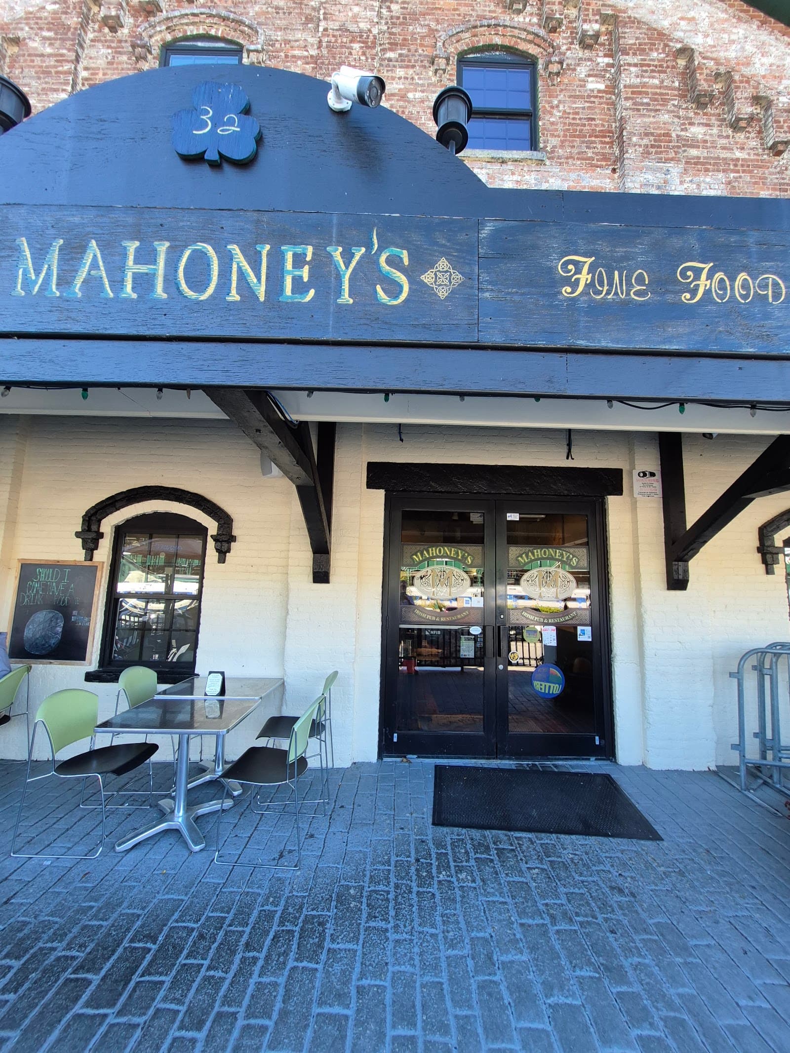 Mahoney's Irish Pub & Steakhouse — Irish pub in Poughkeepsie