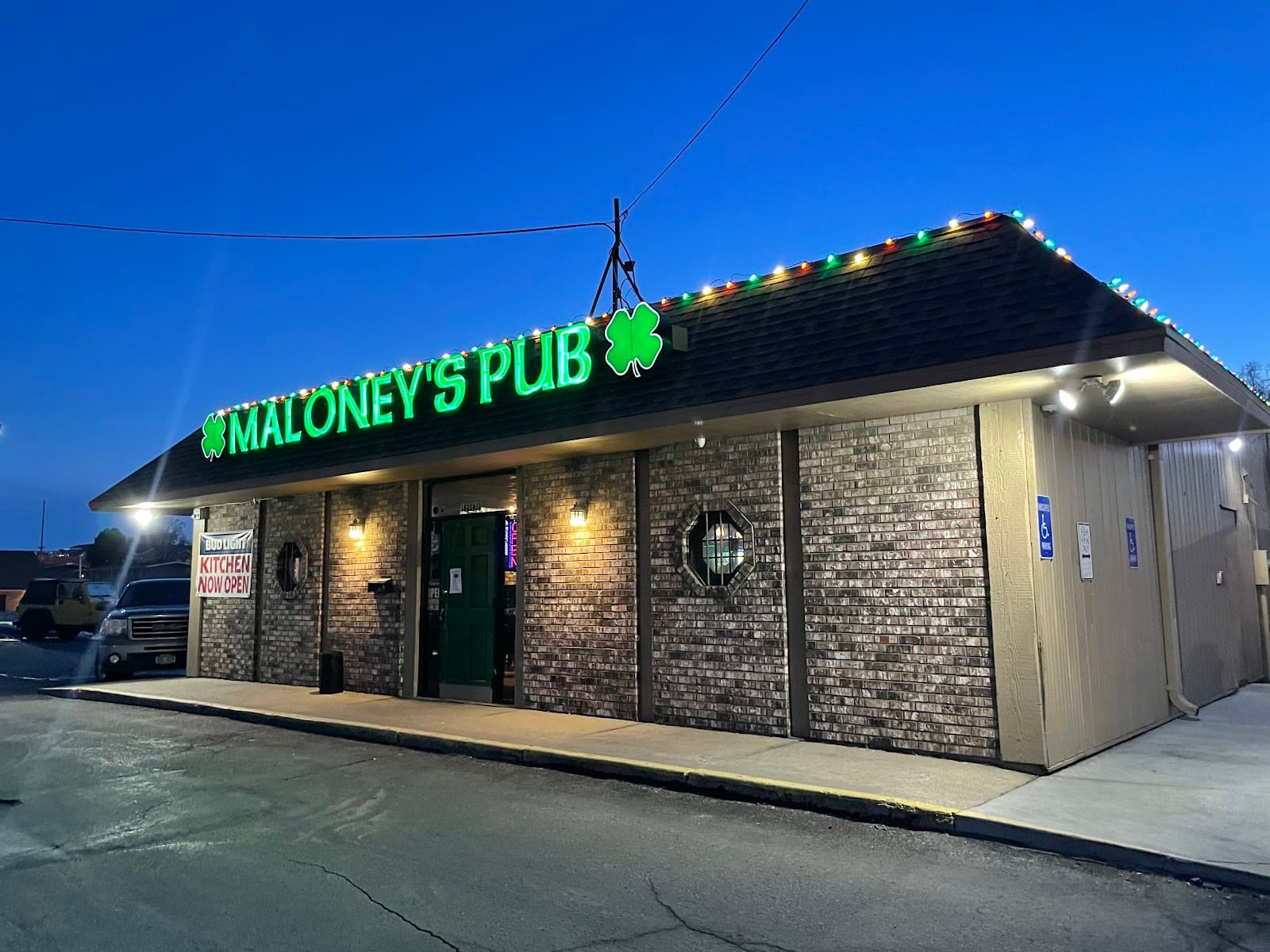 Maloney's Irish Pub — Irish pub in Omaha