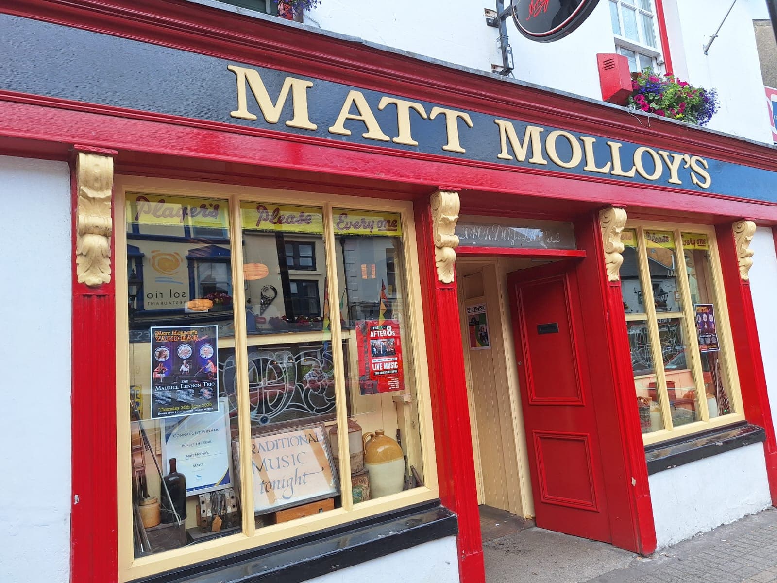 Matt Molloy's — Irish pub in Westport