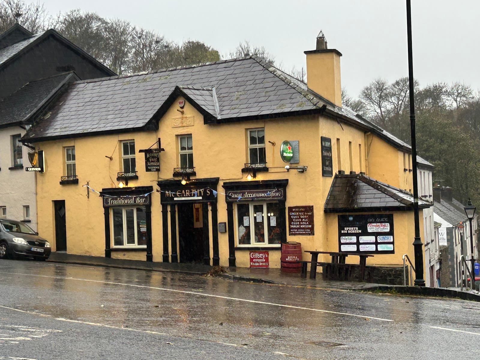 McCarthys Westport — Irish pub in Westport