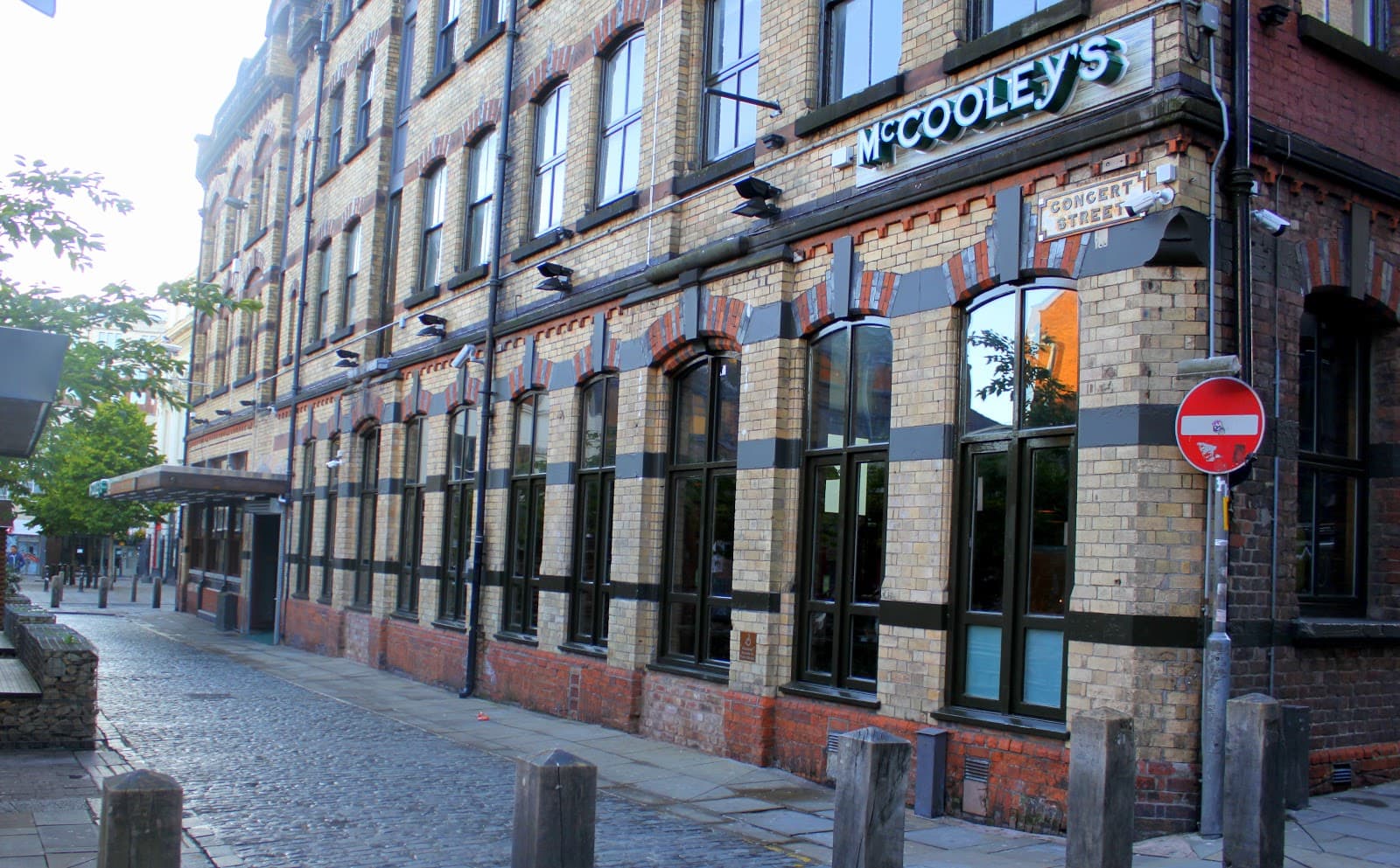 McCooley's Concert Square — Irish pub in Liverpool