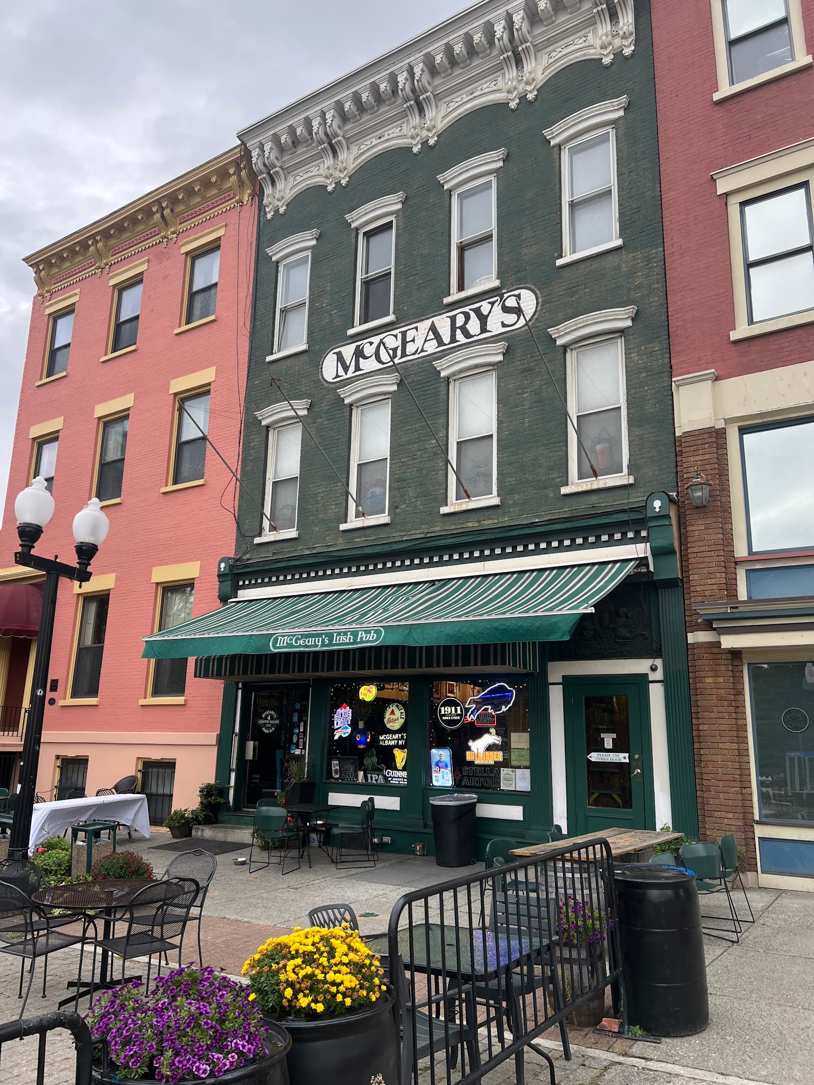 McGeary's Irish Pub — Irish pub in Albany