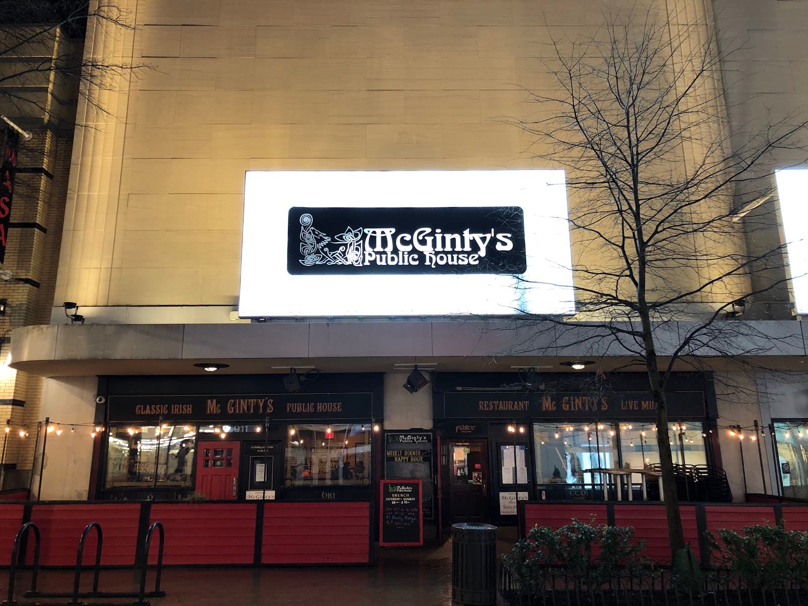 McGinty's Public House — Irish pub in Washington DC
