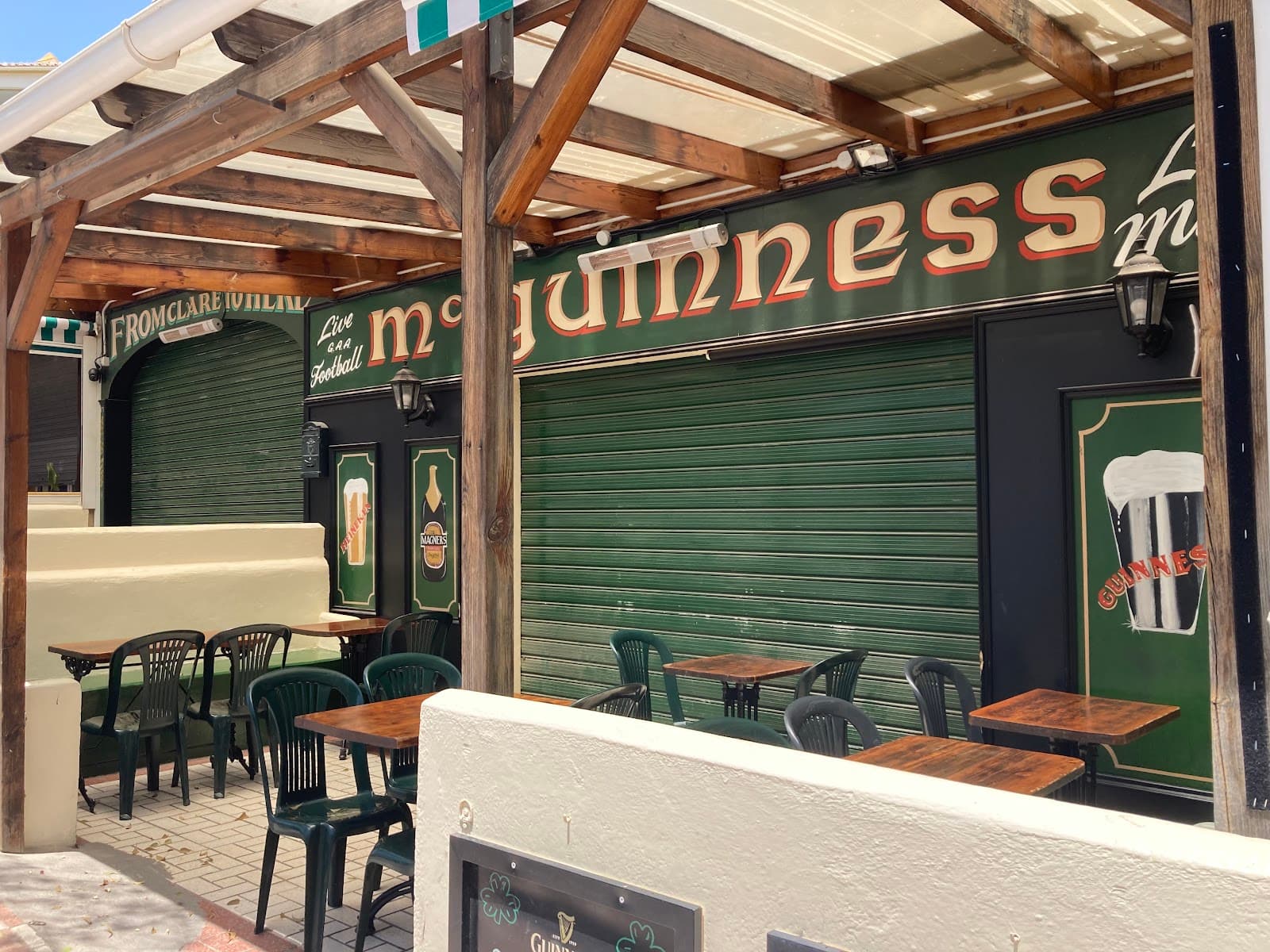 Mcguinness Bar — Irish pub in Torremolinos