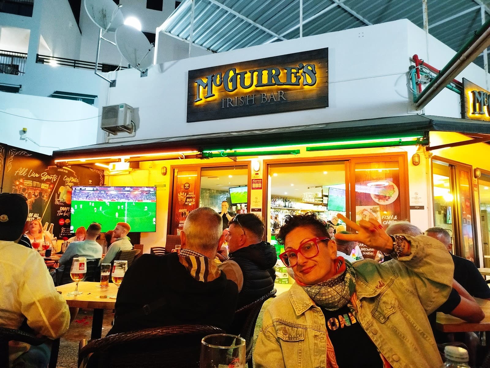 McGuire's Irish Bar — Irish pub in Tenerife