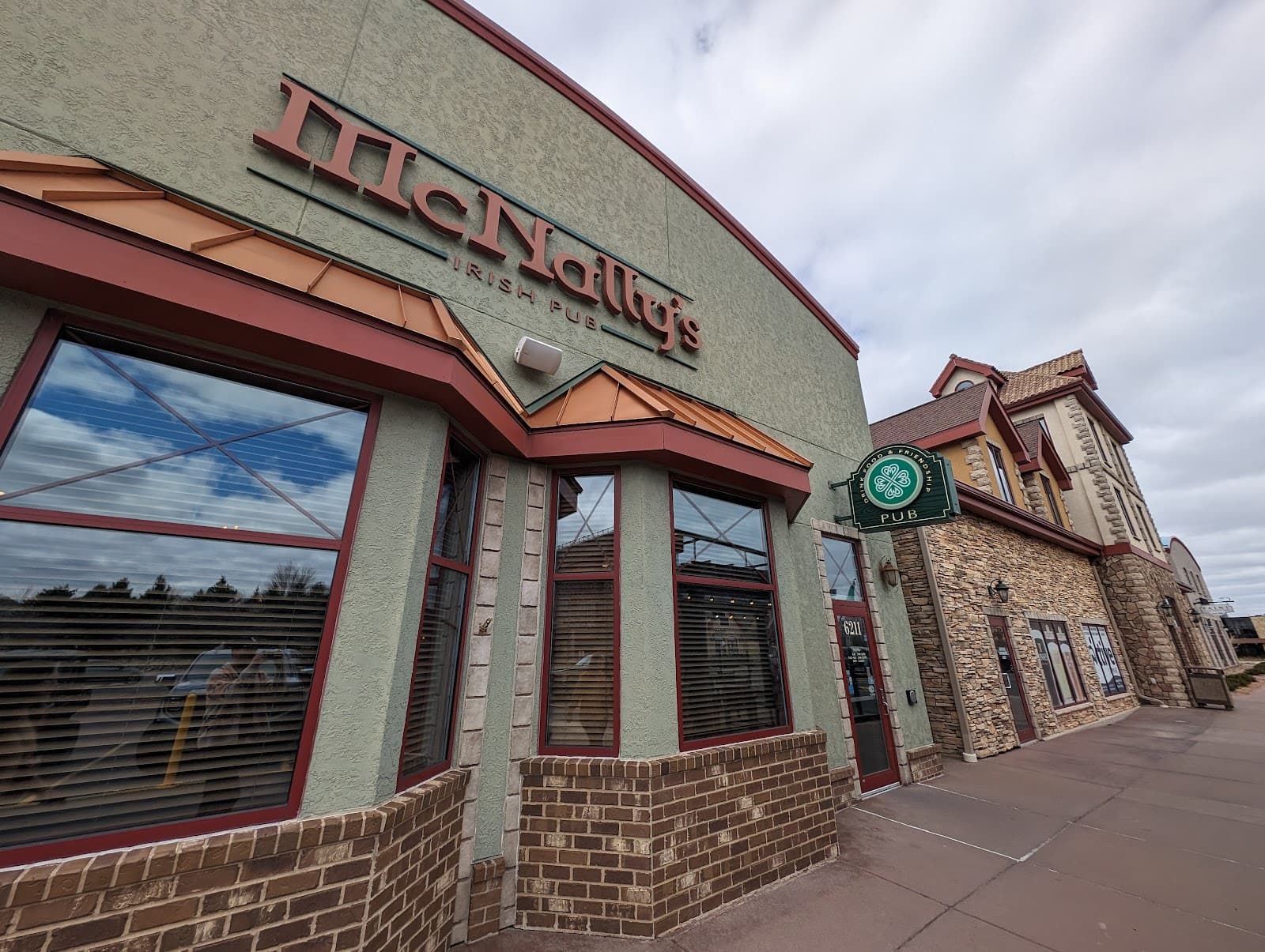 McNally's Irish Pub — Irish pub in Sioux Falls
