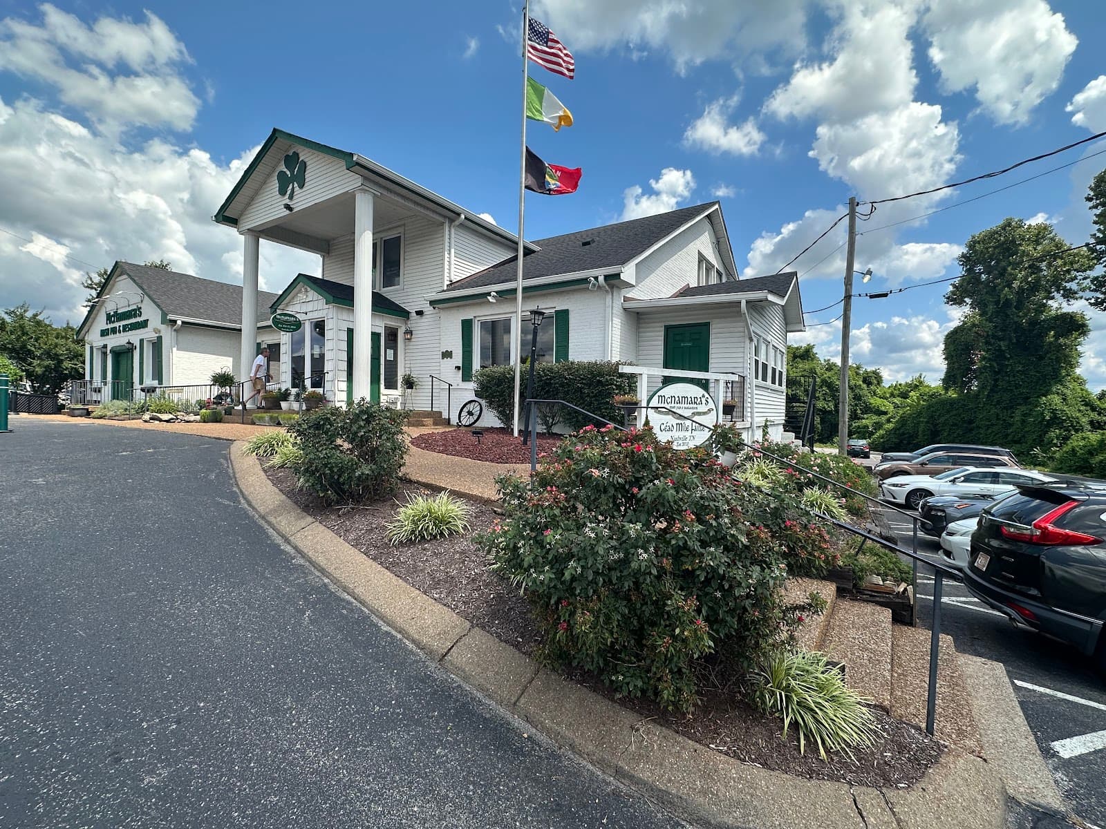 McNamara's Irish Pub & Restaurant — Irish pub in Nashville