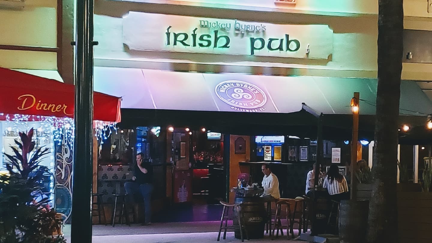 Mickey Byrne's Irish Pub & Restaurant — Irish pub in Hollywood