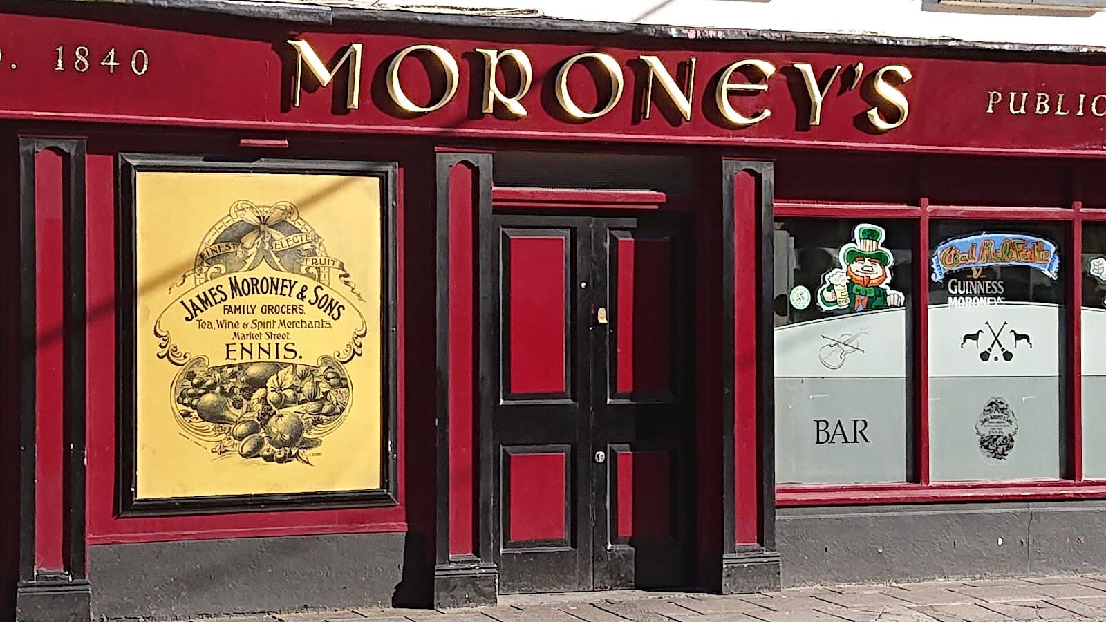 Moroney's Bar — Irish pub in Ennis