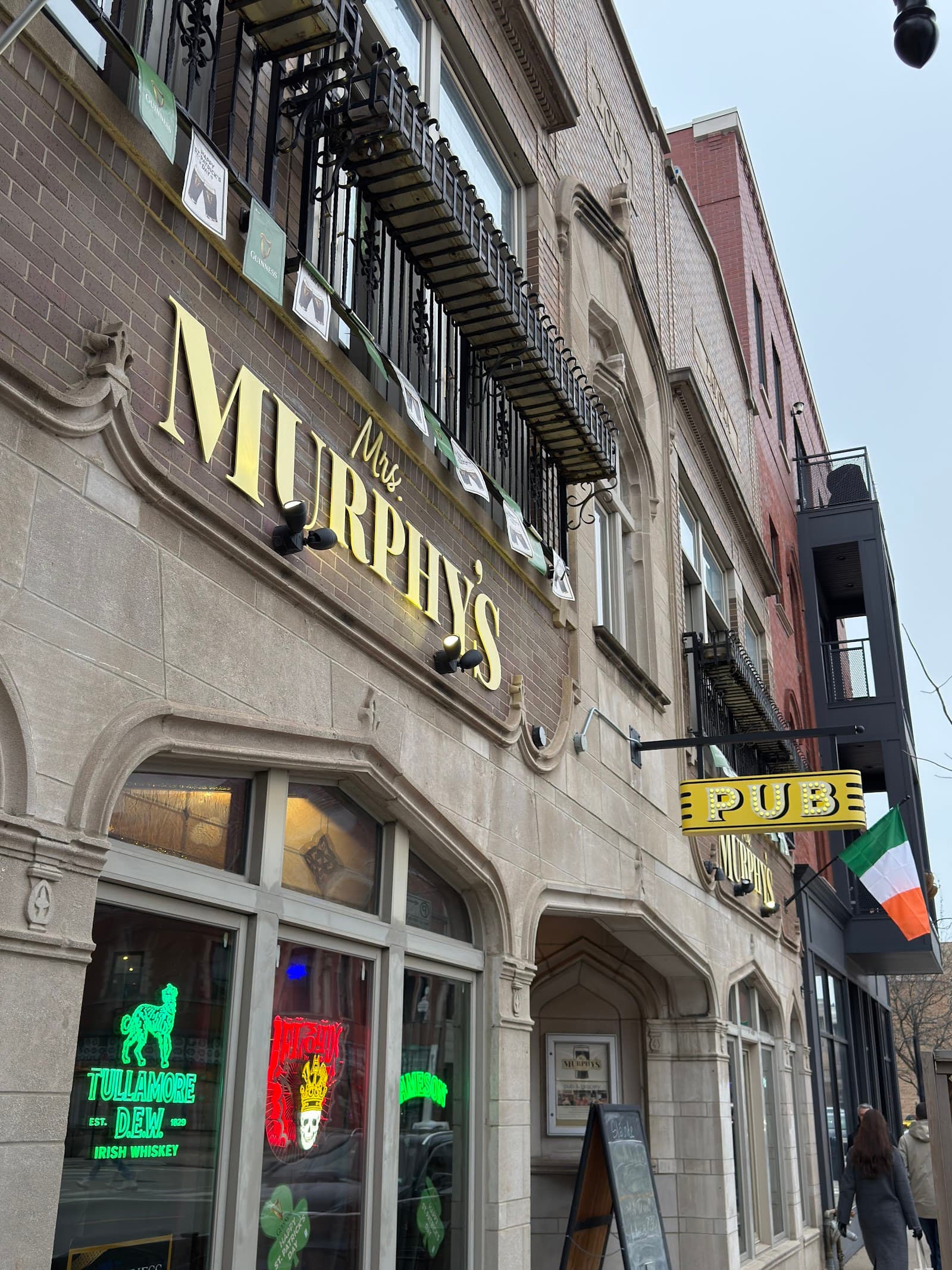 Mrs. Murphy & Sons Irish Bistro — Irish pub in Chicago