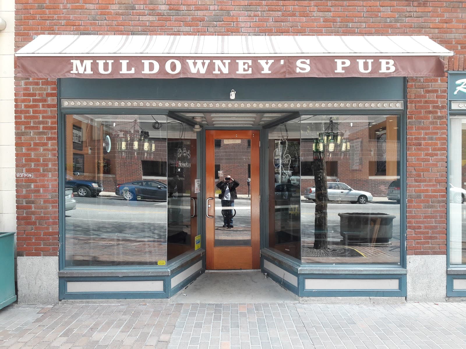 Muldowney's Pub — Irish pub in Providence