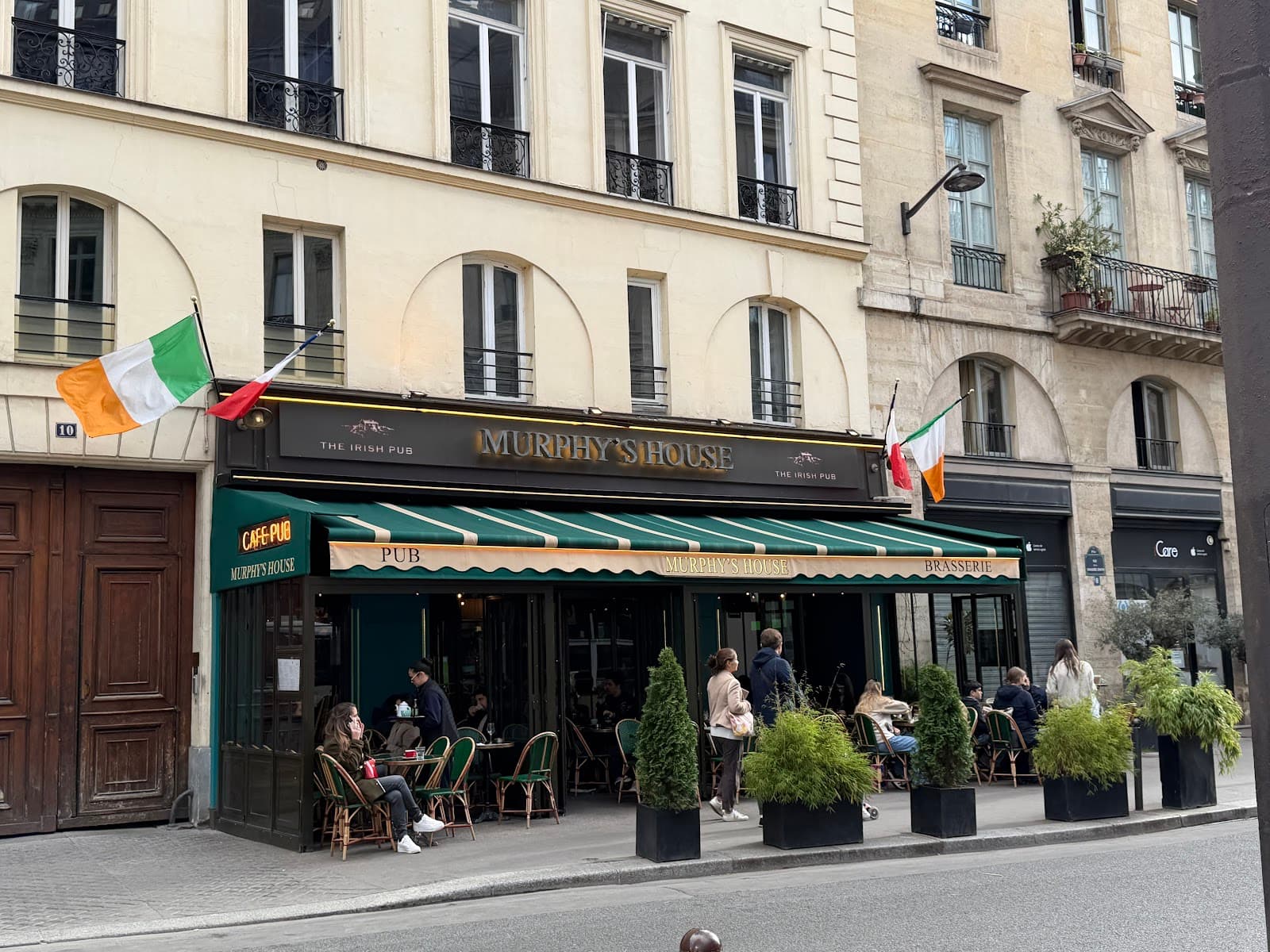 Murphy's House — Irish pub in Paris