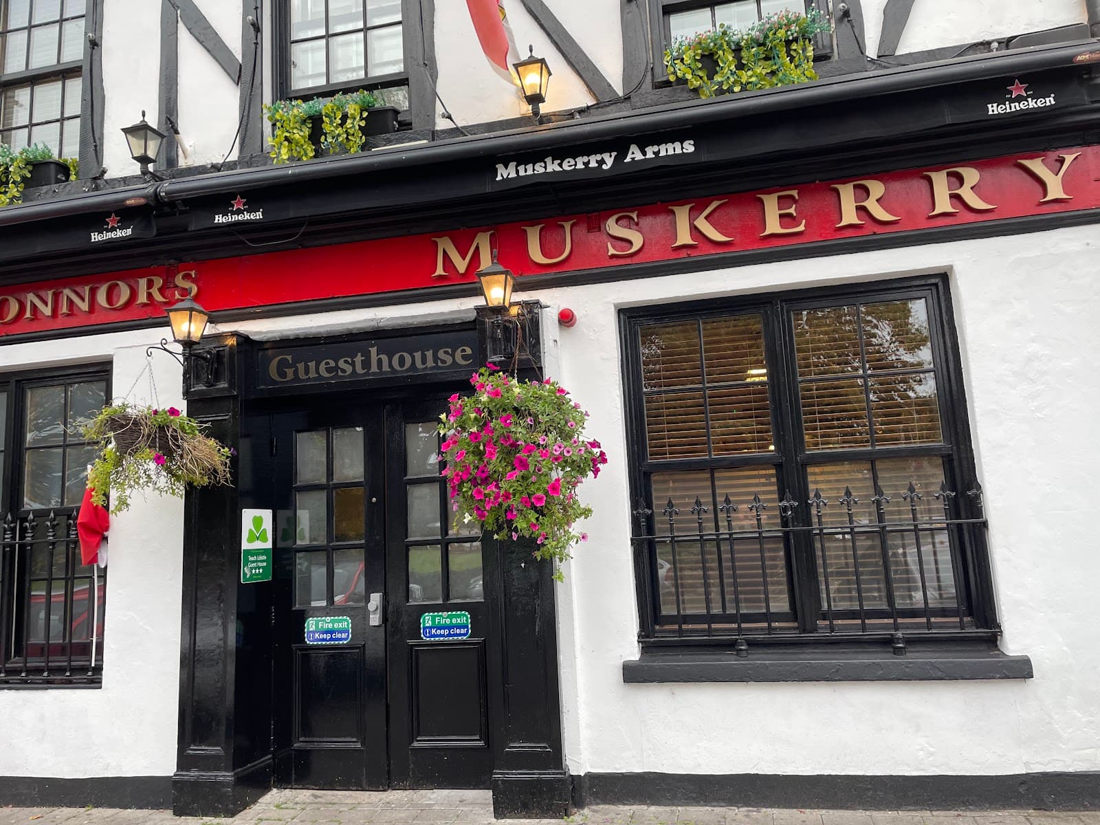 Muskerry Arms — Irish pub in Cork