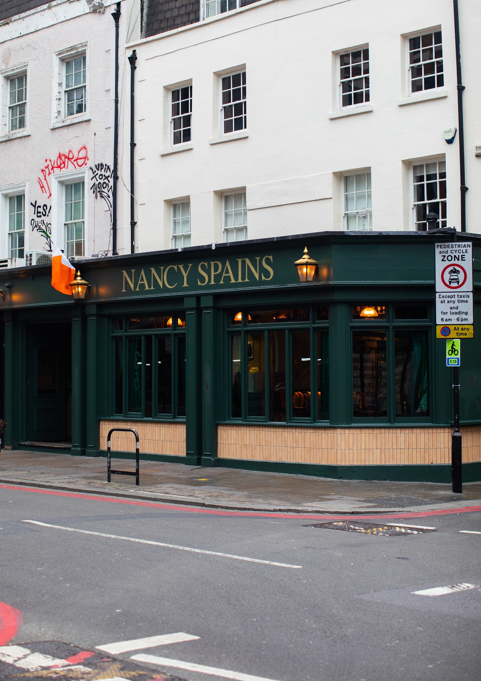 Nancy Spains Shoreditch — Irish pub in London