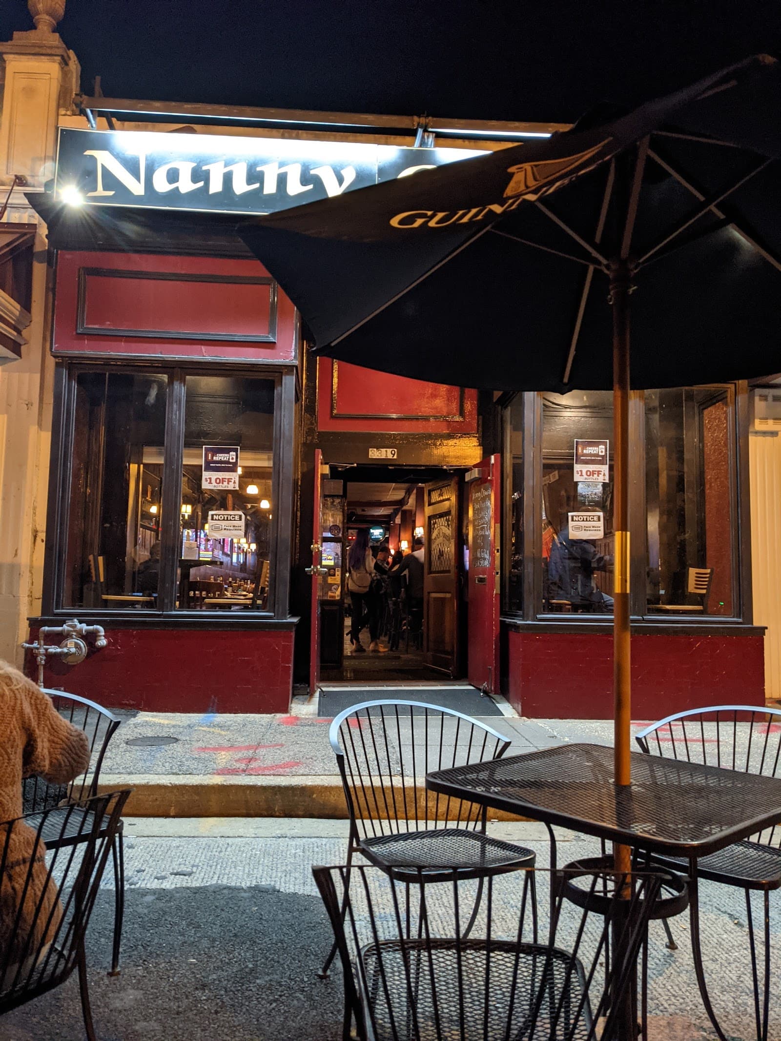 Nanny O'Brien's — Irish pub in Washington DC