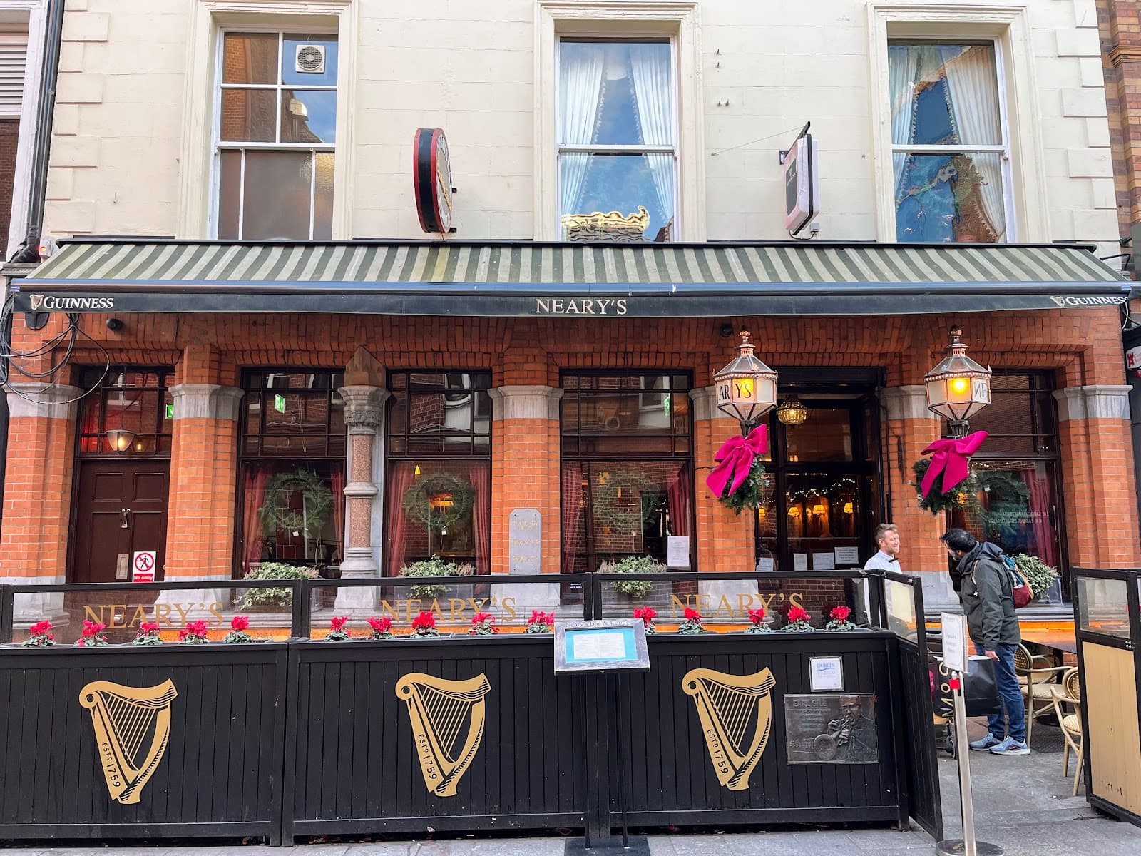 Neary's — Irish pub in Dublin