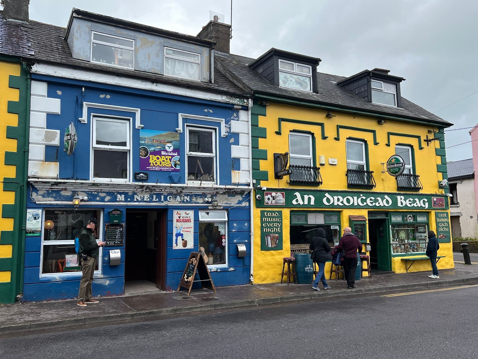 Neligan's Bar — Irish pub in Dingle