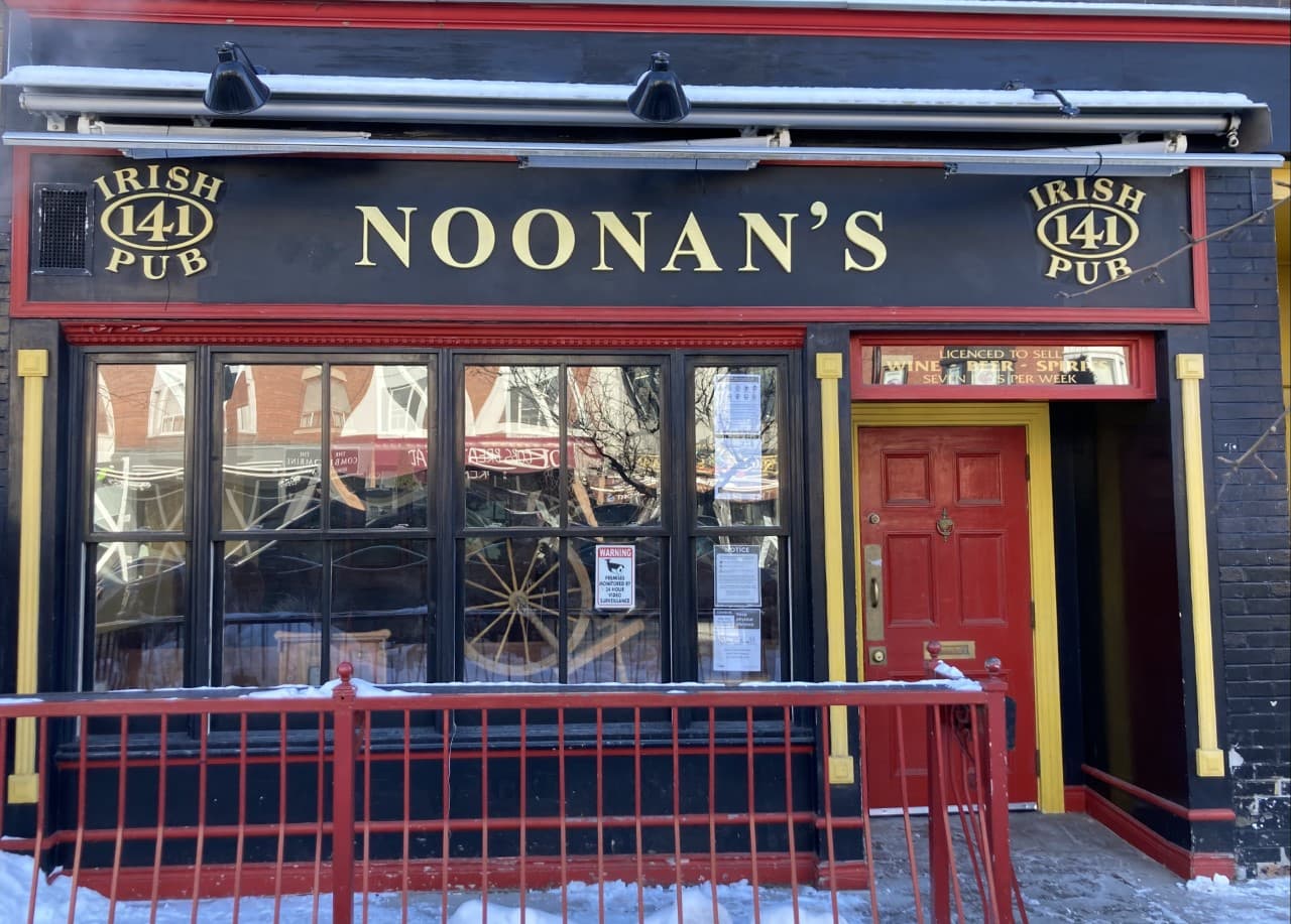Noonan's — Irish pub in Toronto