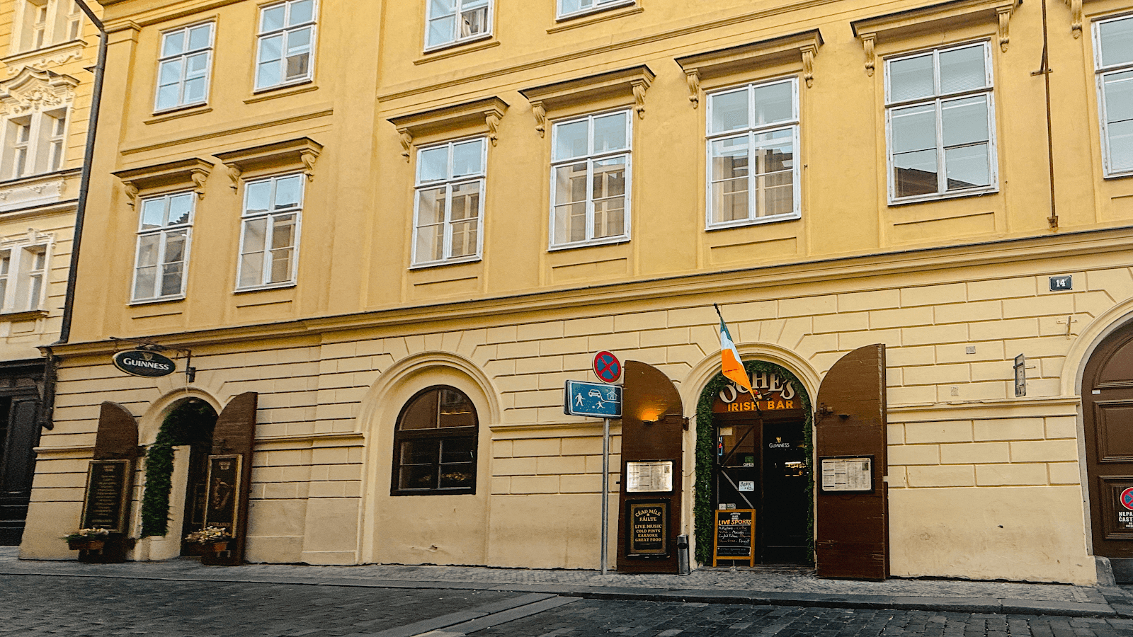 O'Che's Irish Bar — Irish pub in Prague