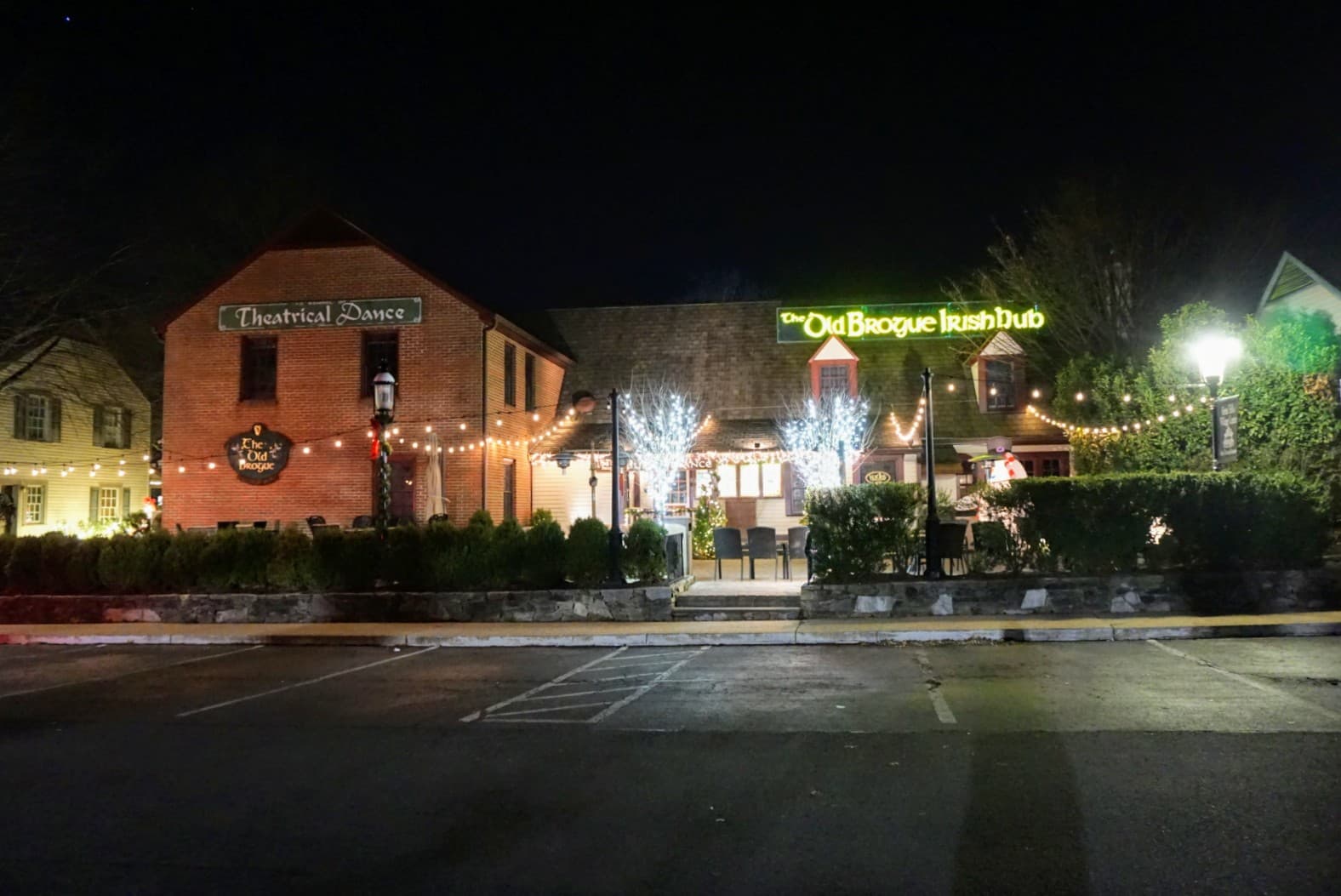 Old Brogue Irish Pub — Irish pub in Washington DC