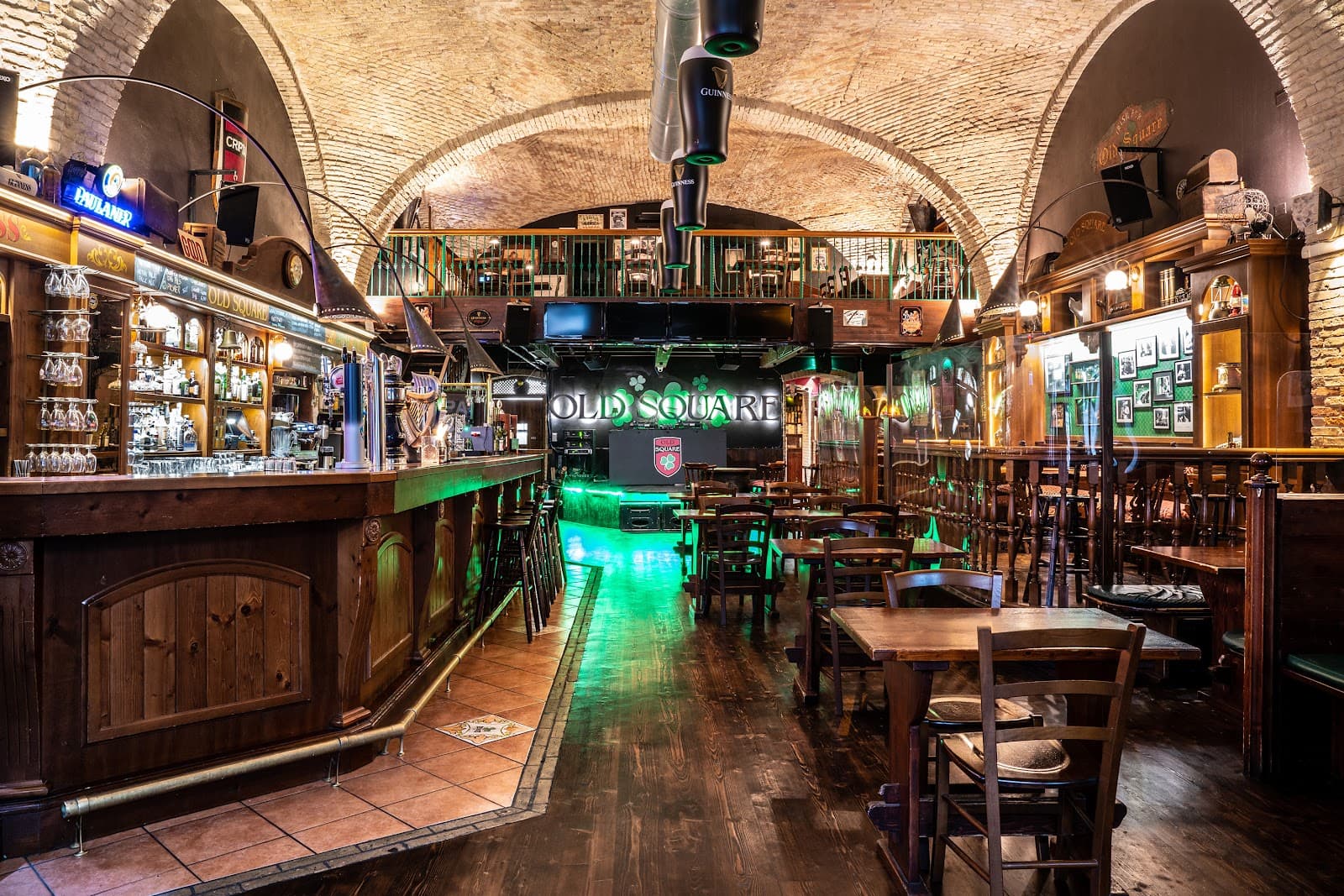 Old Square — Irish pub in Cagliari