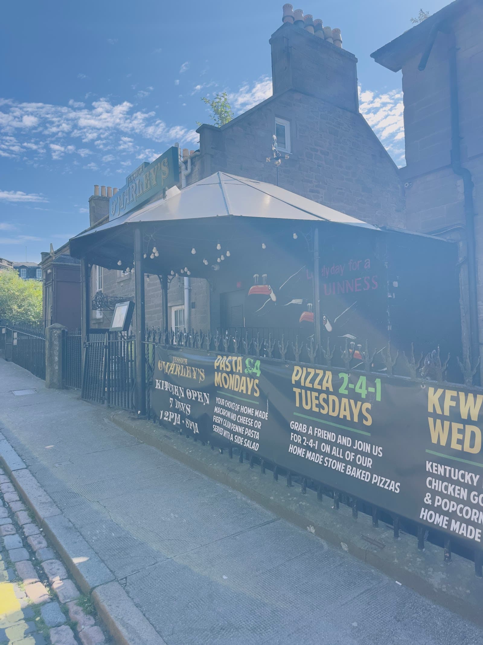 O'Marley's Irish Bar — Irish pub in Dundee