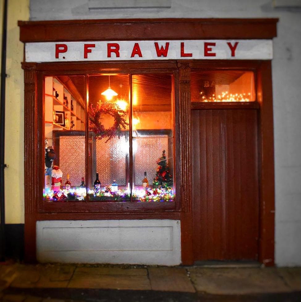 P Frawley's Bar — Irish pub in Lahinch