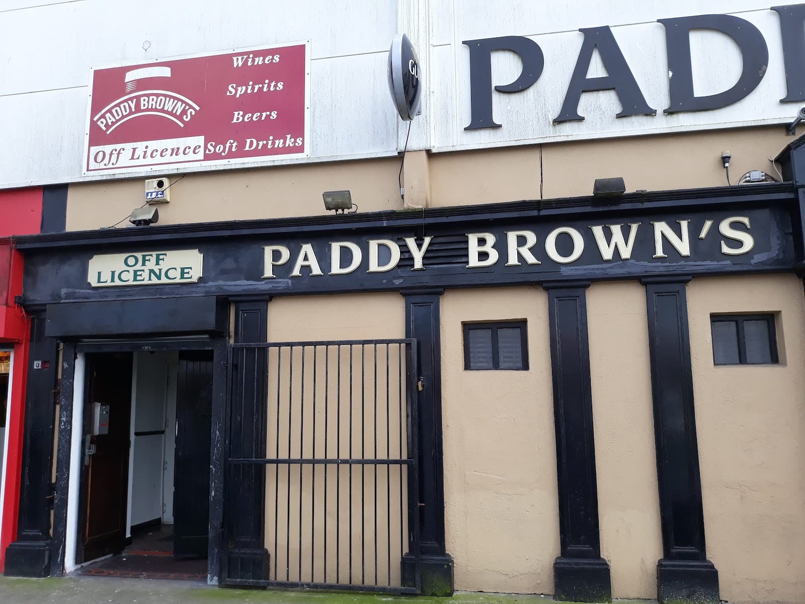 Paddy Brownes Pub — Irish pub in Waterford