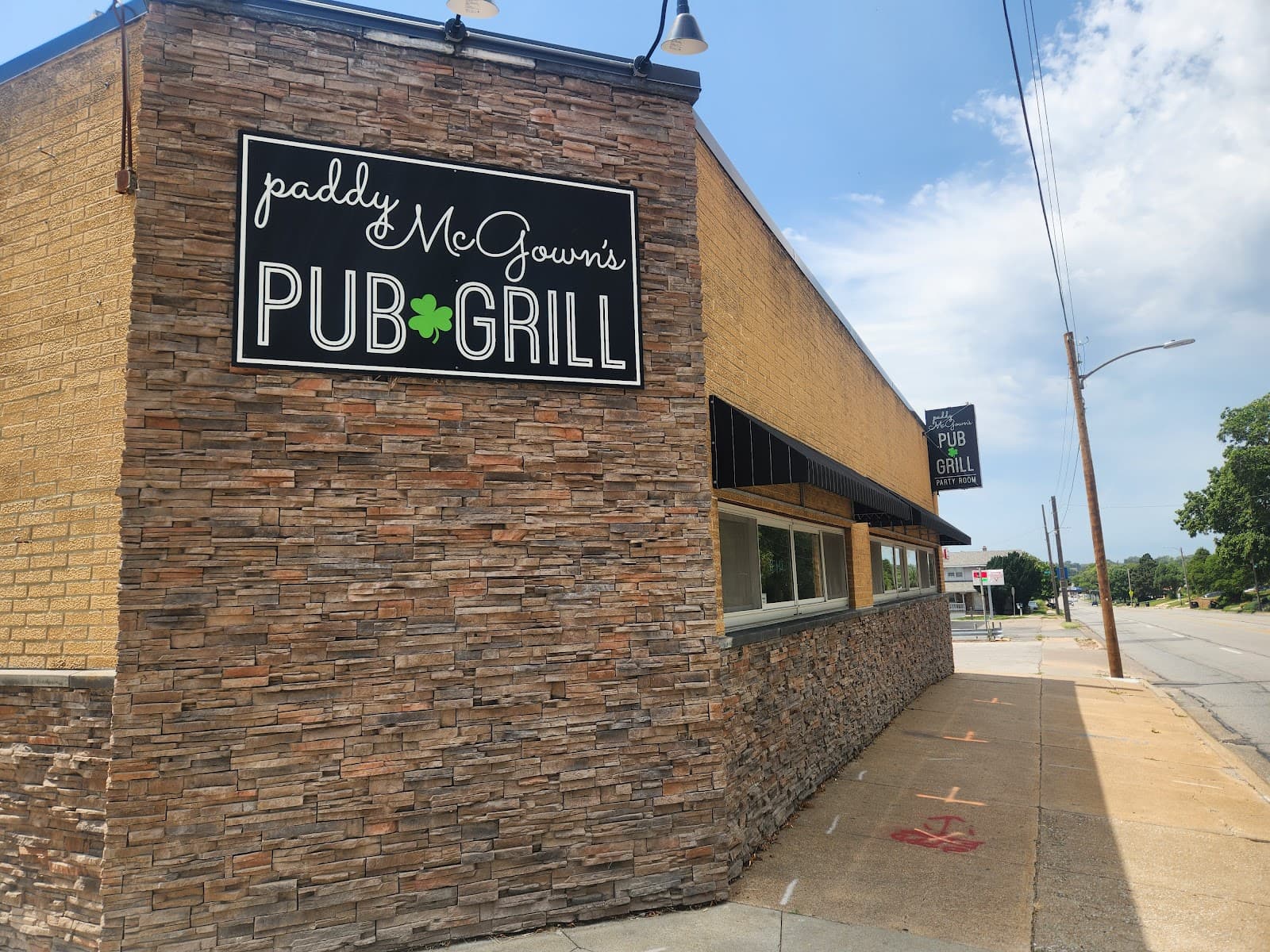 Paddy McGown's Pub and Grill — Irish pub in Omaha