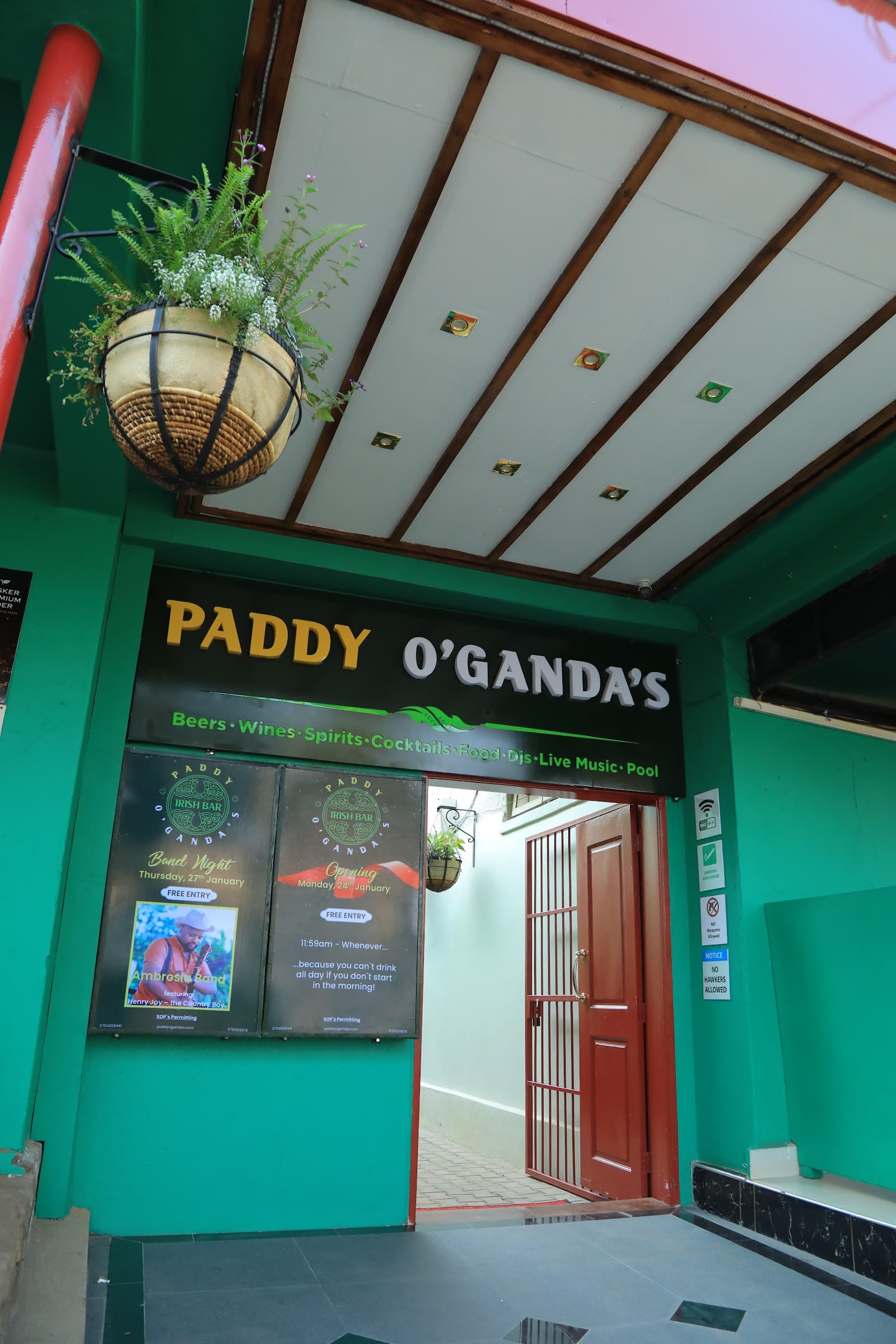 Paddy O'ganda's Irish Bar — Irish pub in Entebbe