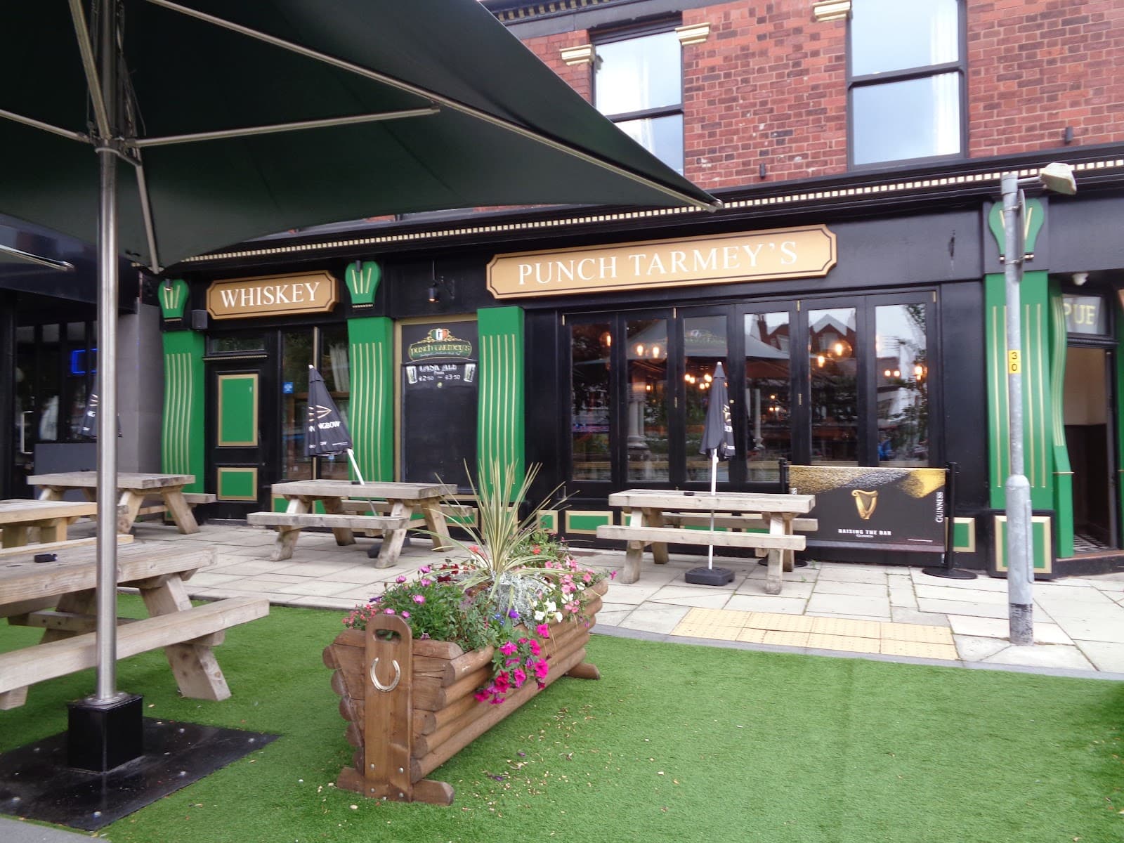 Punch Tarmey's Southport — Irish pub in Southport