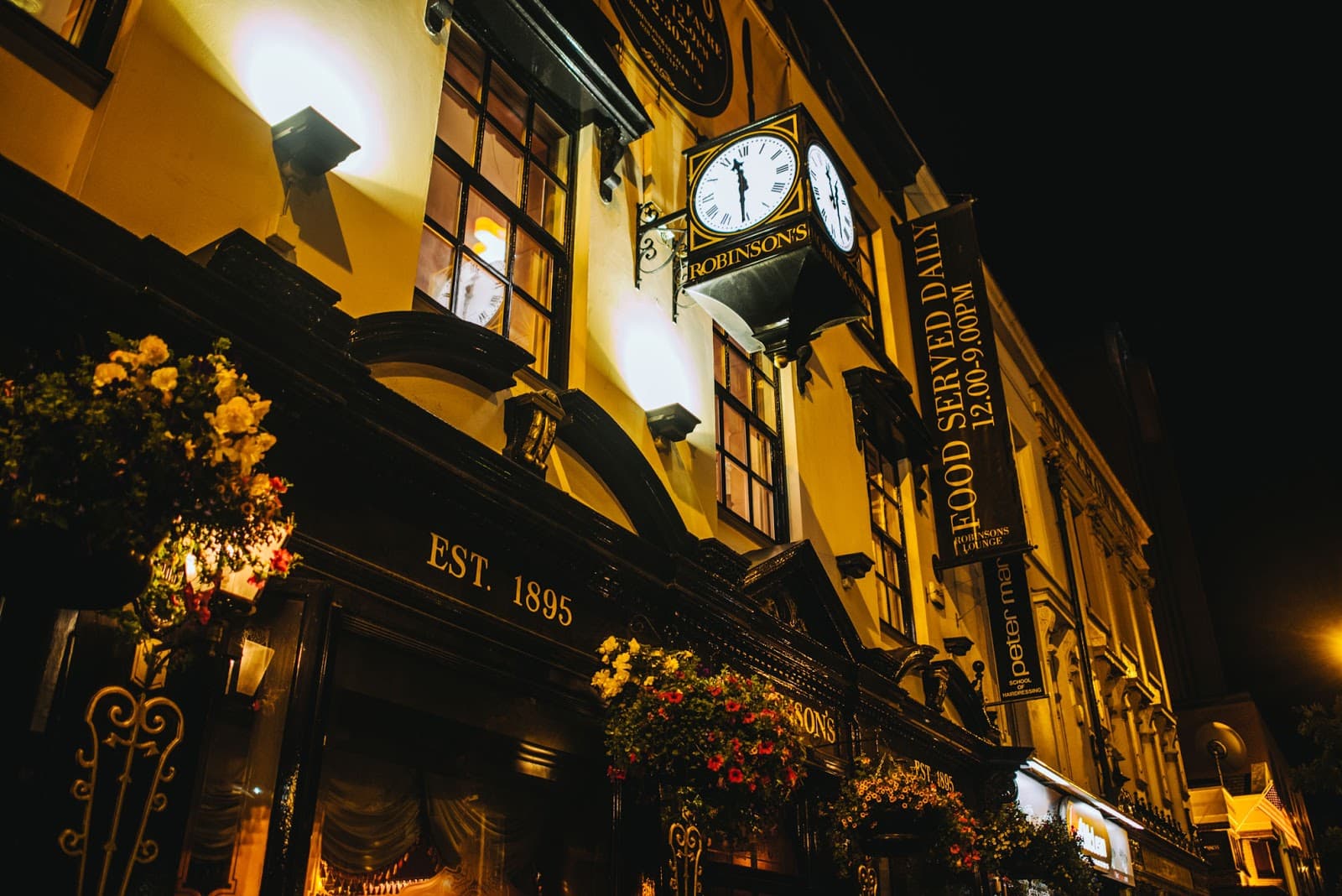 Robinsons Bar — Irish pub in Belfast