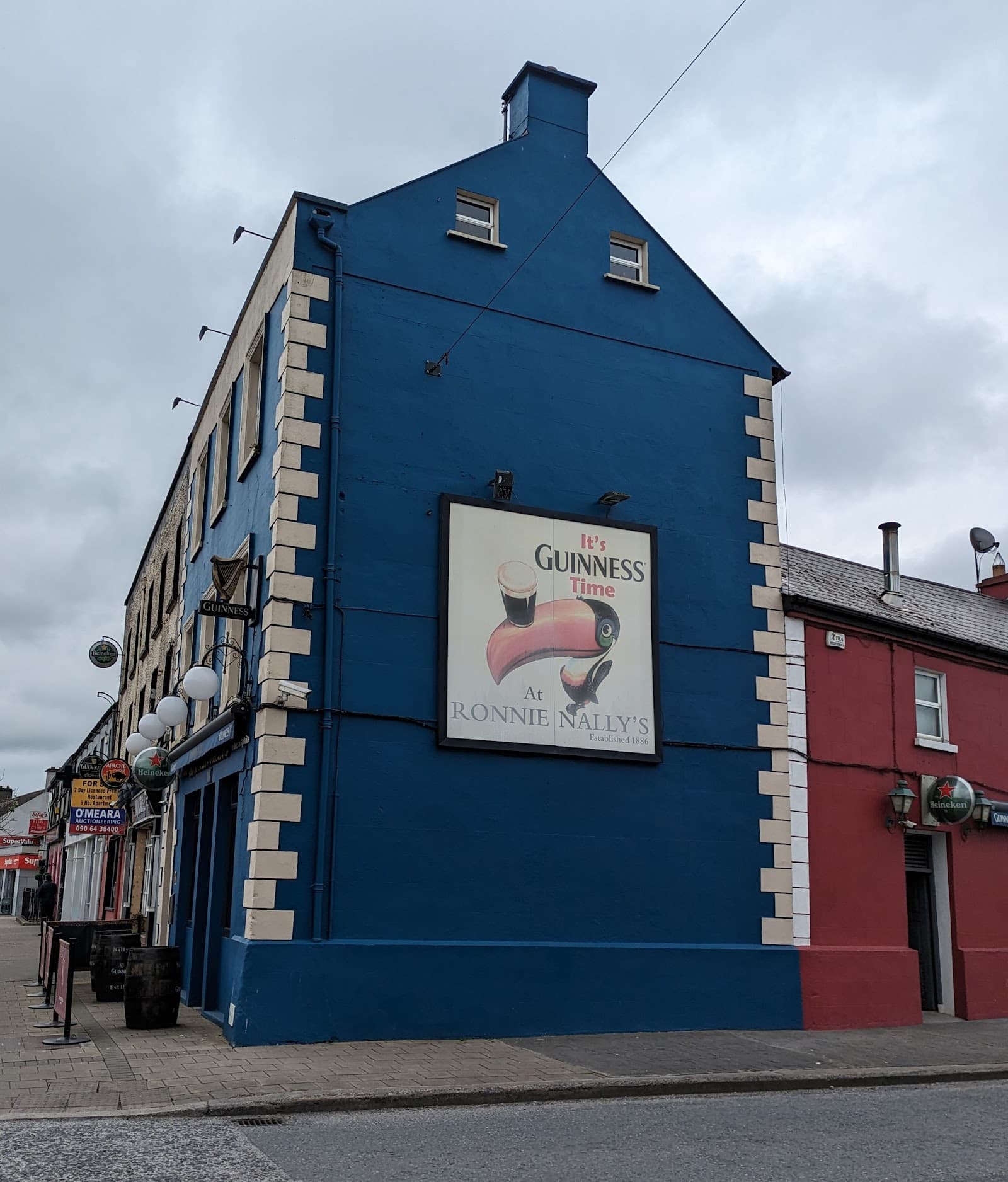 Ronnie Nally & Sons — Irish pub in Ballymahon
