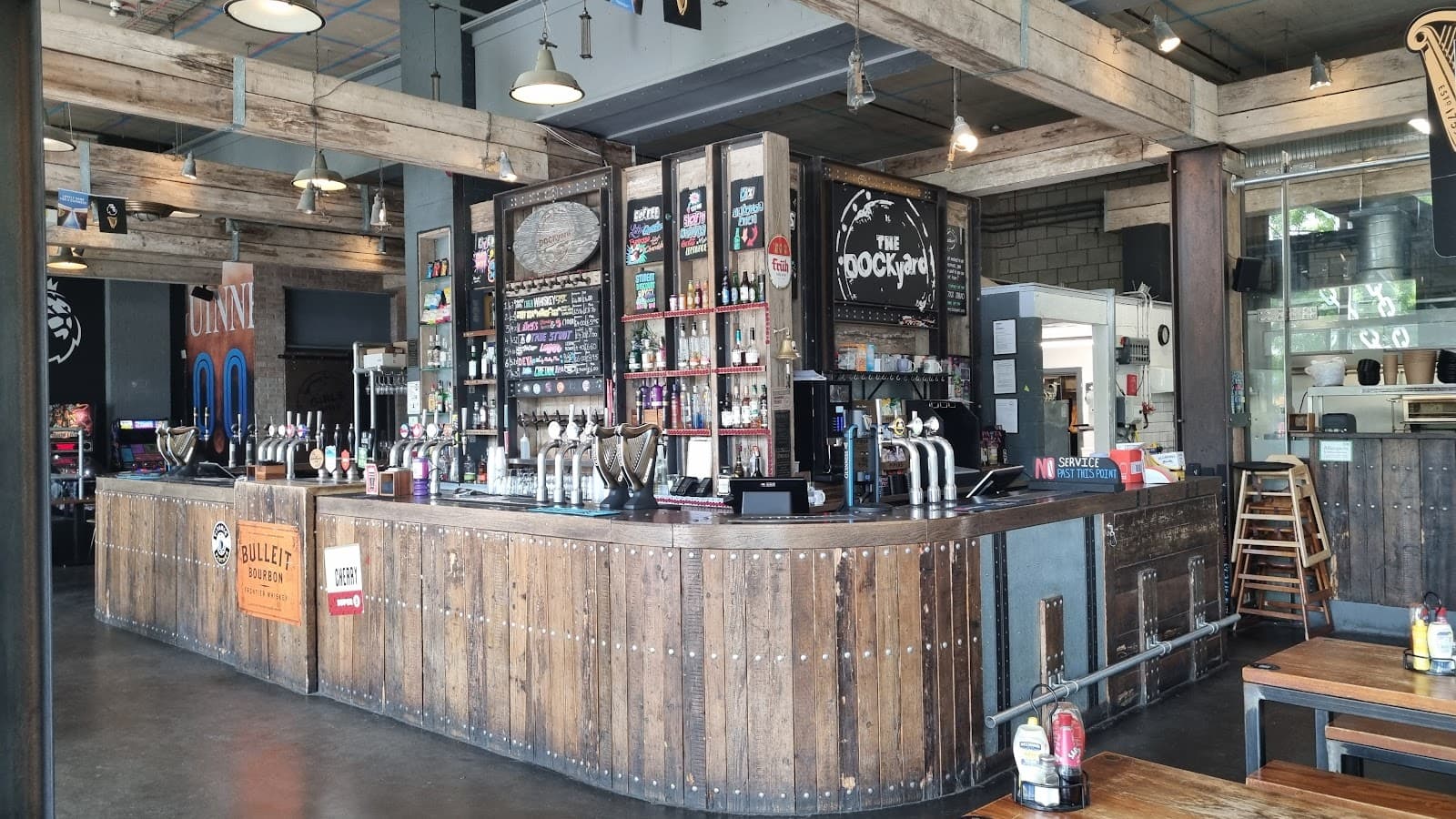 The Salmon of Knowledge MediaCity — Irish pub in Manchester