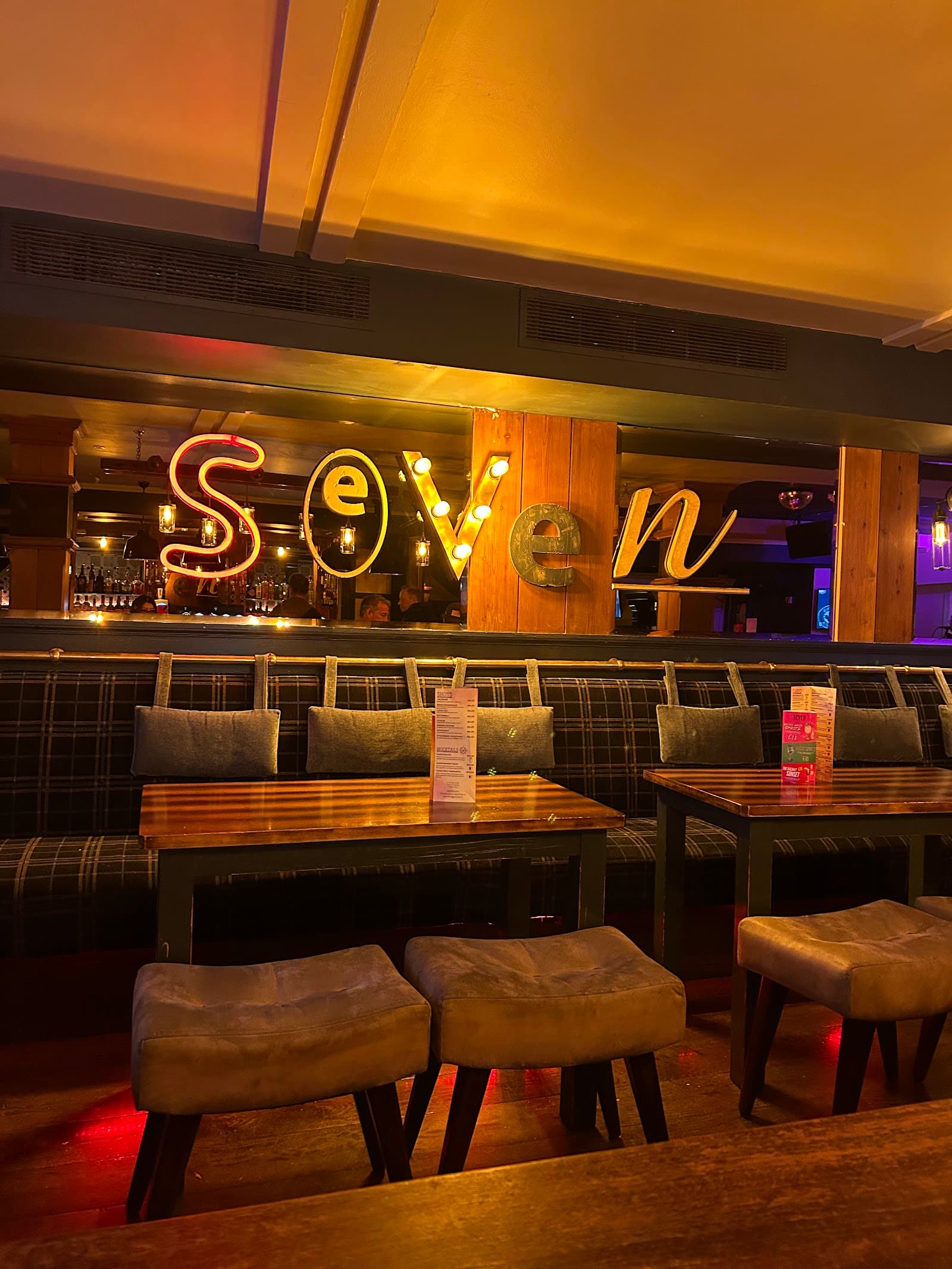 Seven Bridgestreet — Irish pub in Galway