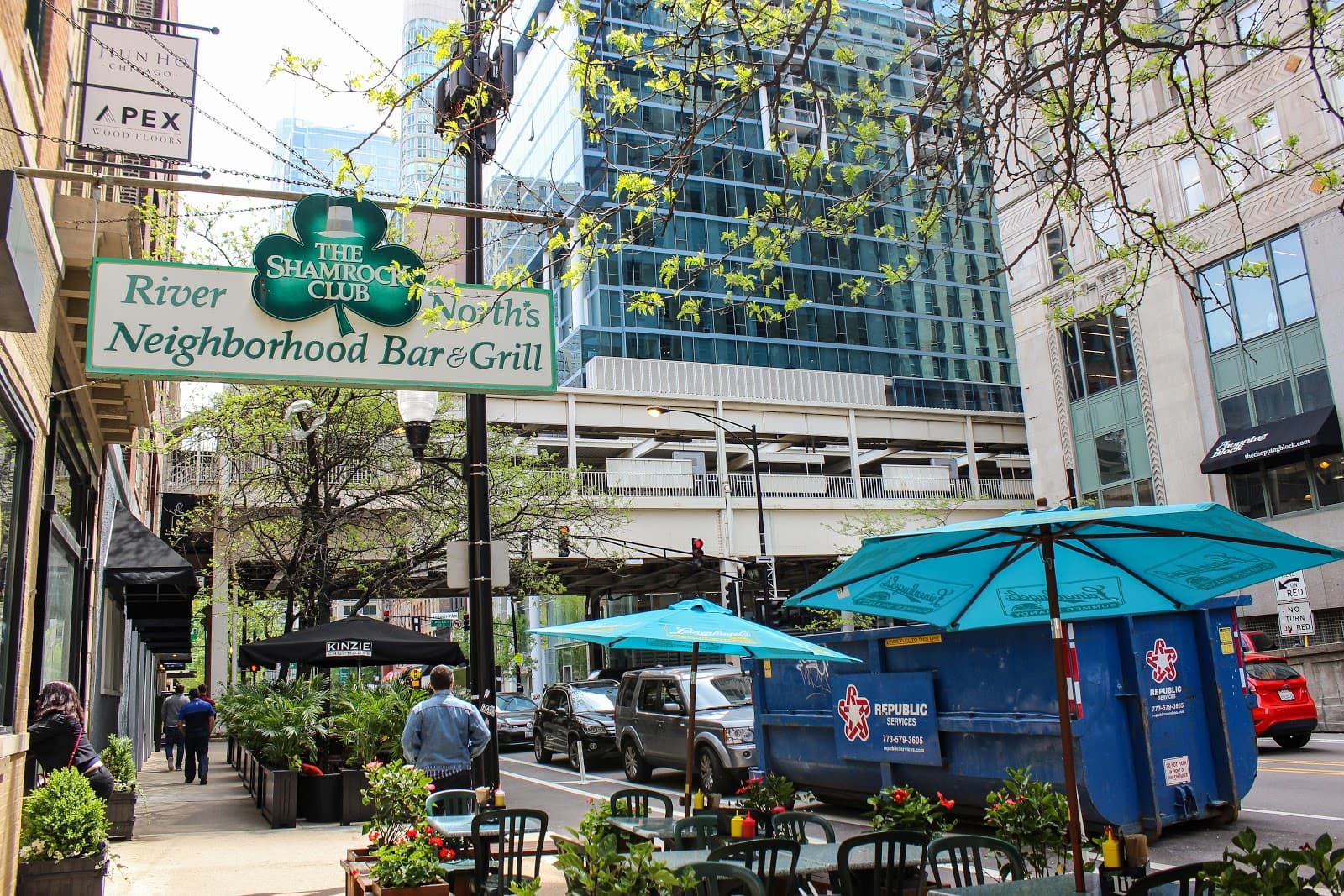 Shamrock Club — Irish pub in Chicago