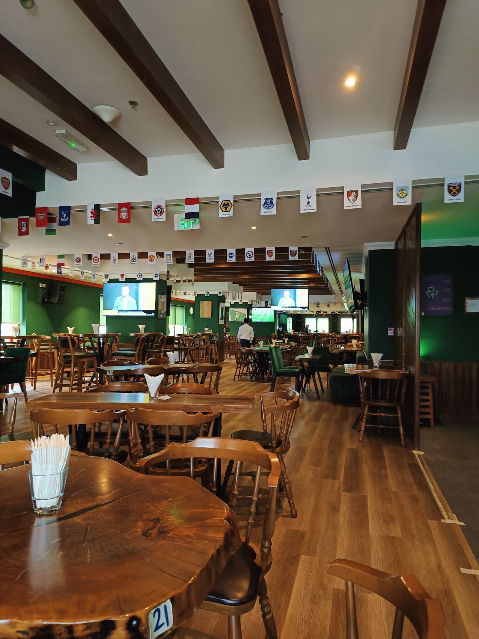 Shamrock Tavern — Irish pub in Doha