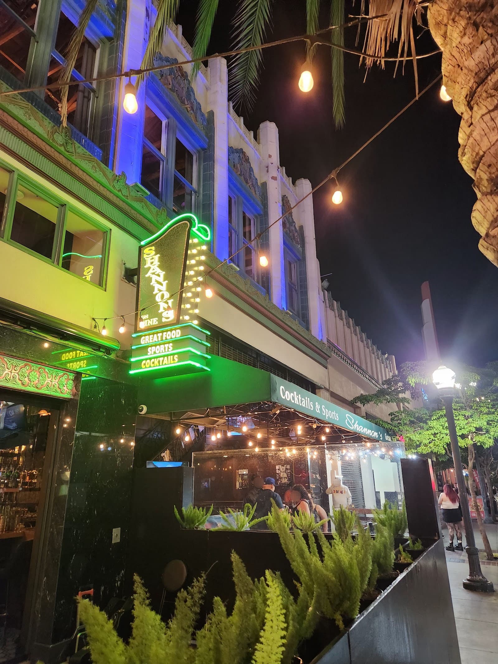 Shannon's On Pine Irish Pub & Sports Bar — Irish pub in Los Angeles