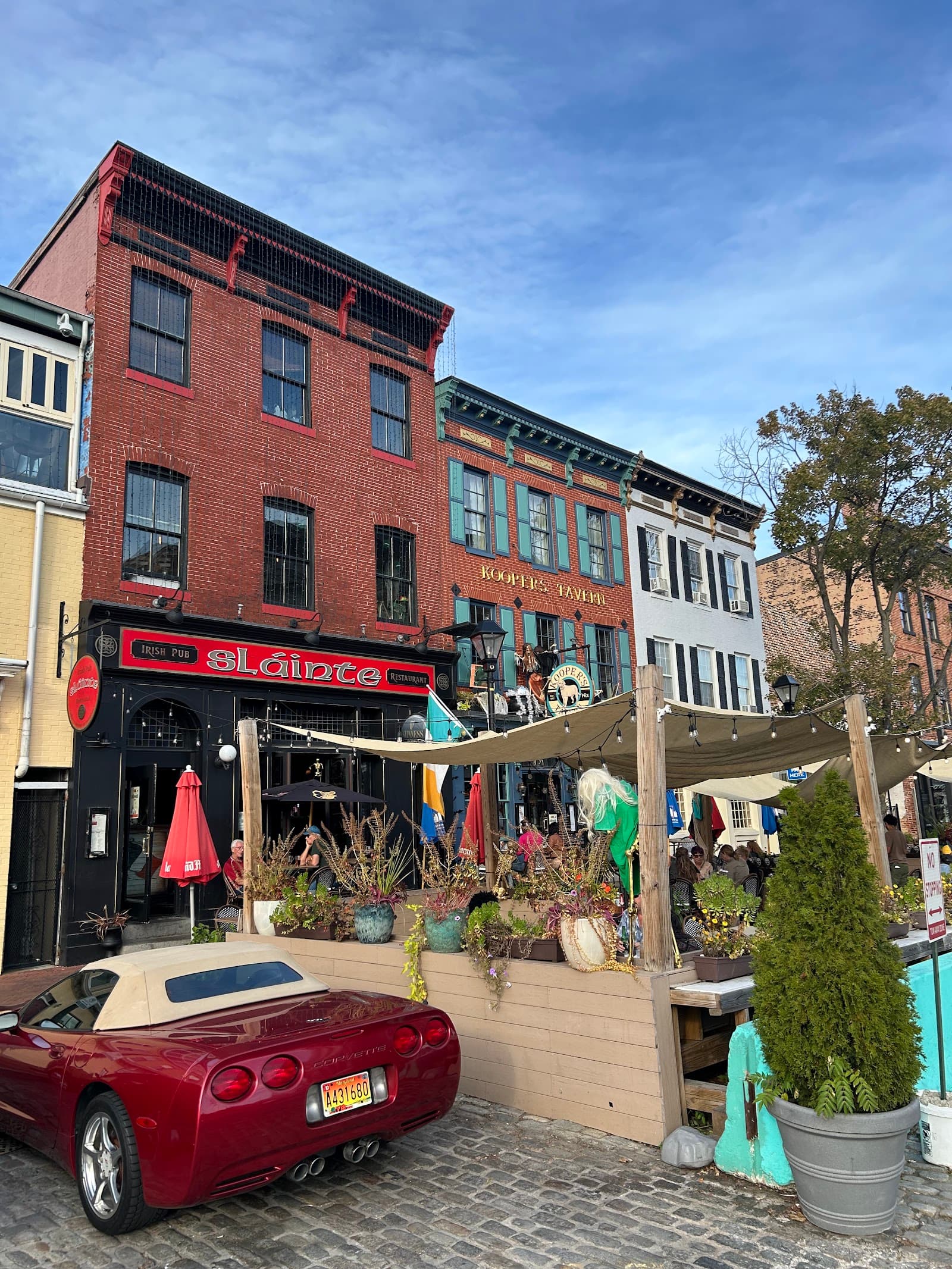 Sláinte Irish Pub & Restaurant — Irish pub in Baltimore