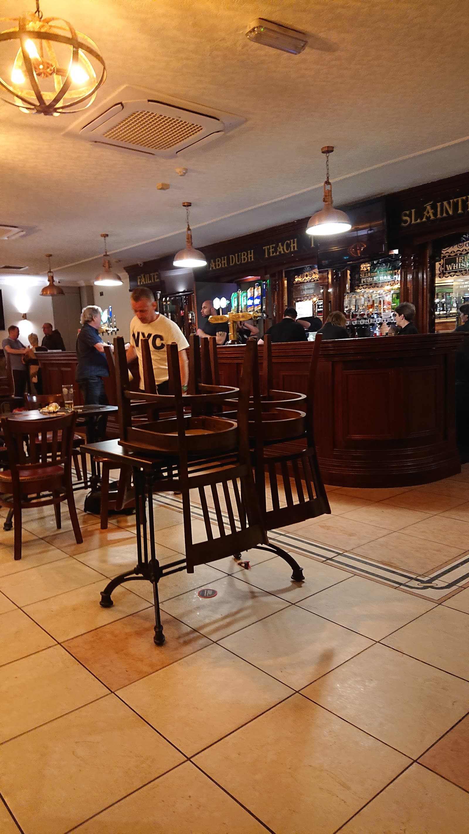 Sliabh Dubh Bar — Irish pub in Belfast
