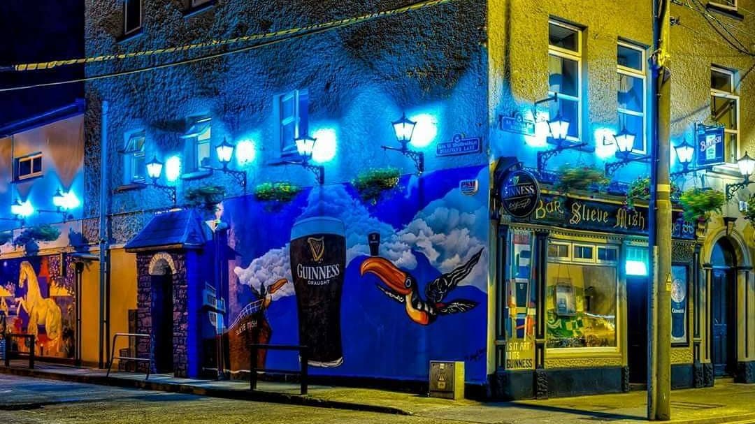 Slieve Mish Bar — Irish pub in Tralee