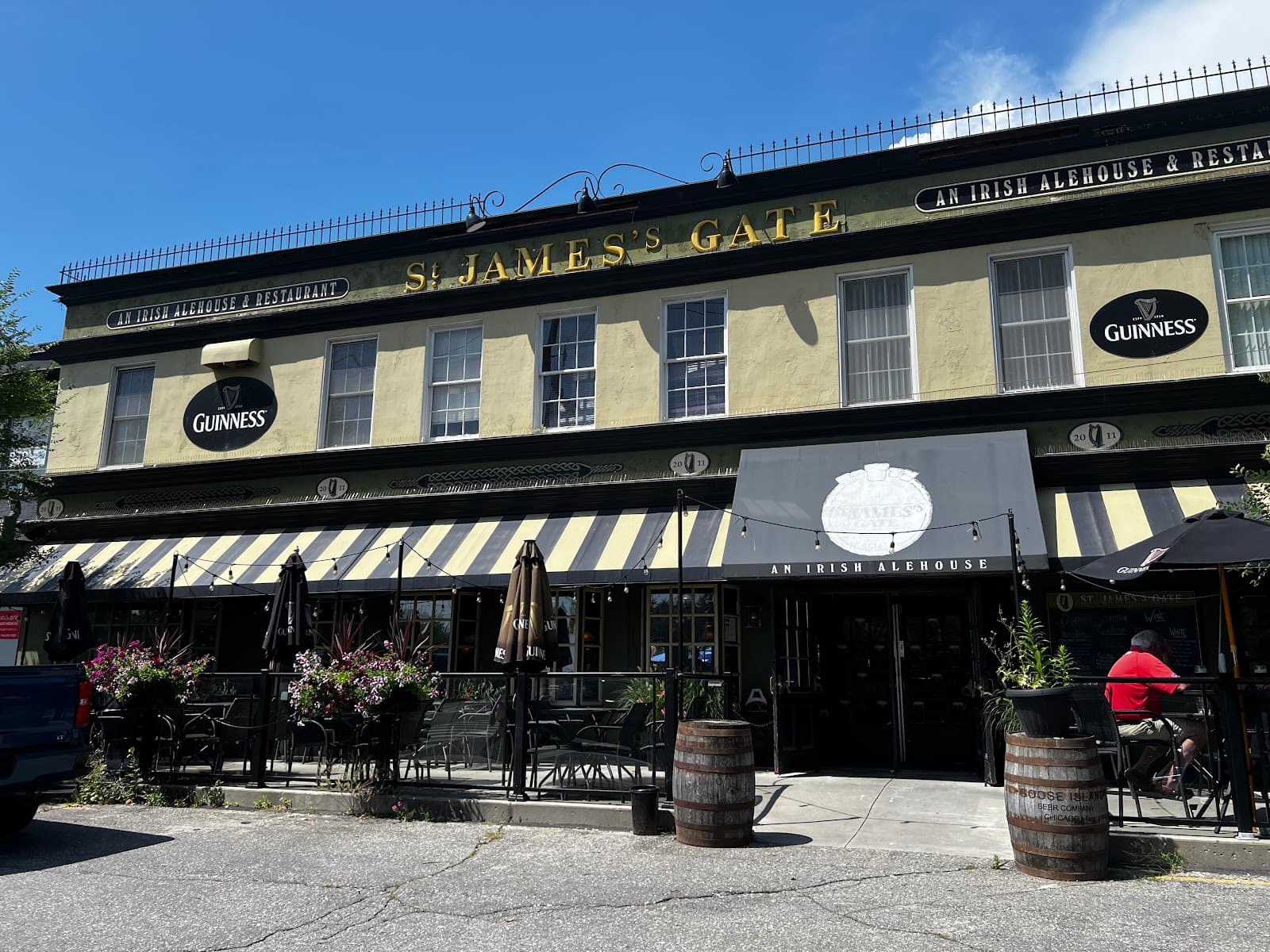 St. James's Gate — Irish pub in Toronto