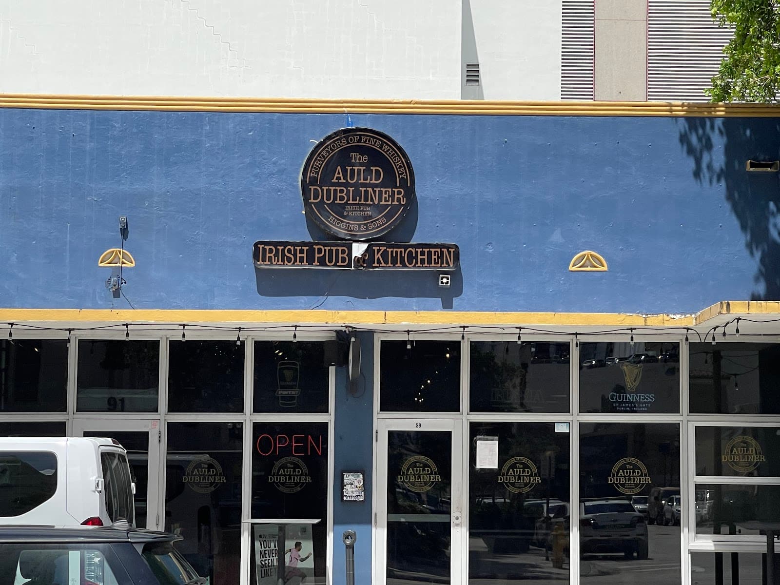 The Auld Dubliner Irish Pub & Kitchen — Irish pub in Miami