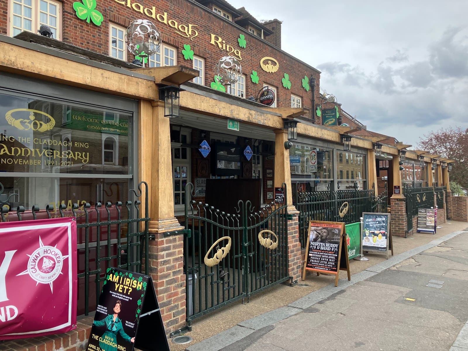 The Claddagh Ring — Irish pub in London